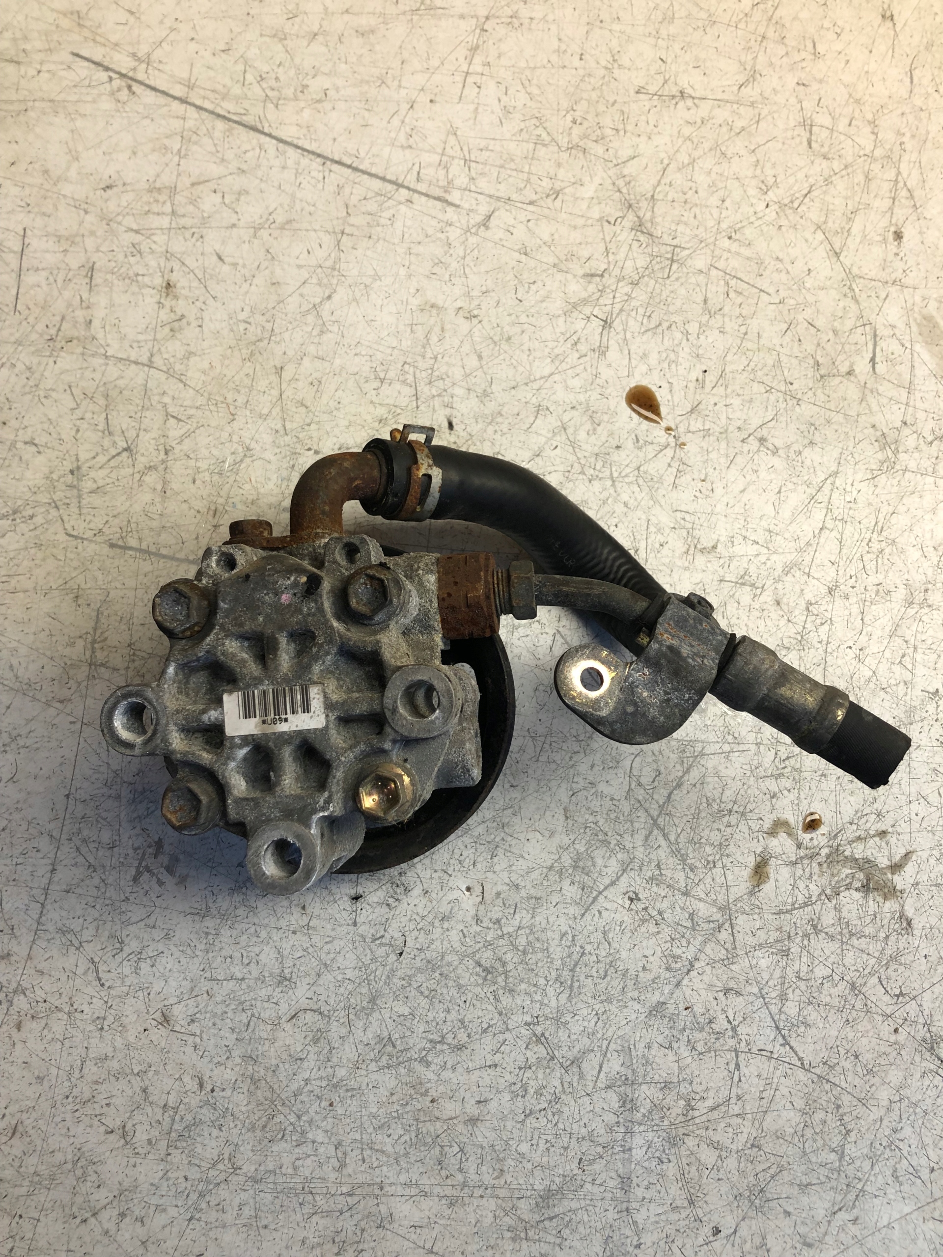 servo pump TOYOTA 2.0 D4D