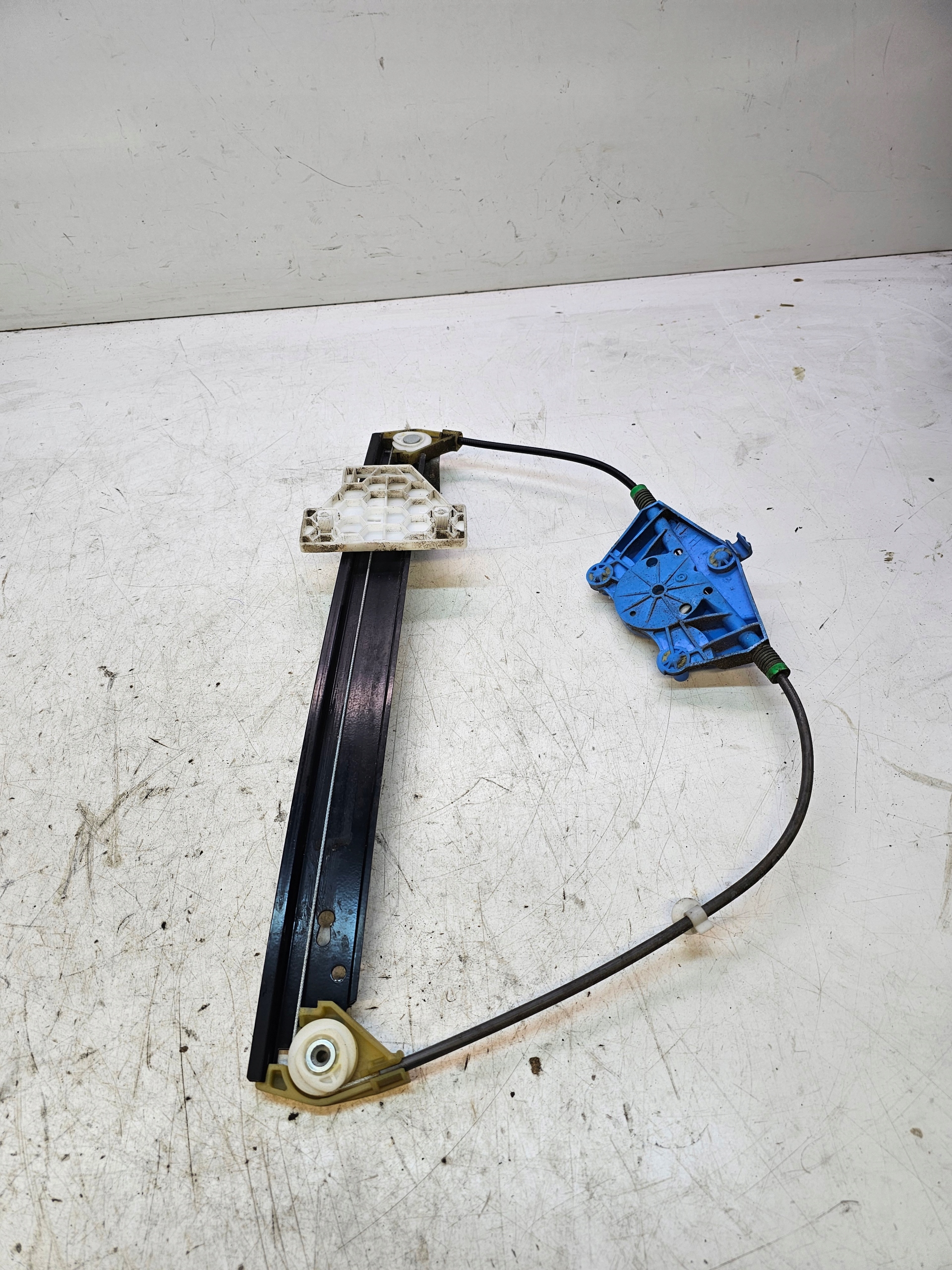 mechanism windows left rear part AUDI A4 B6 B7 8E0839461C