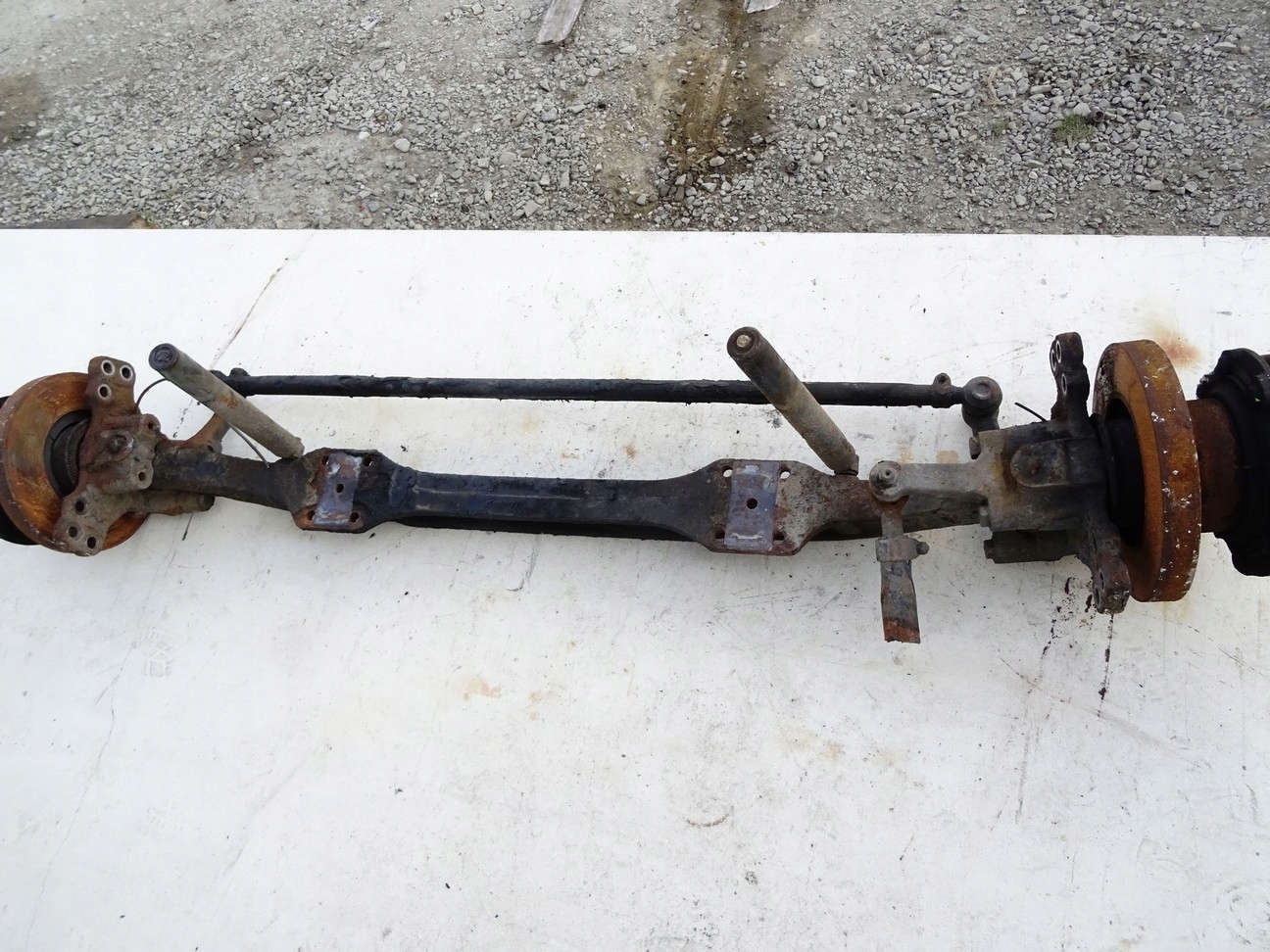 OŚ PRZÓD PRZEDNIA VOLVO FL6 85-00 Stan opakowania oryginalne