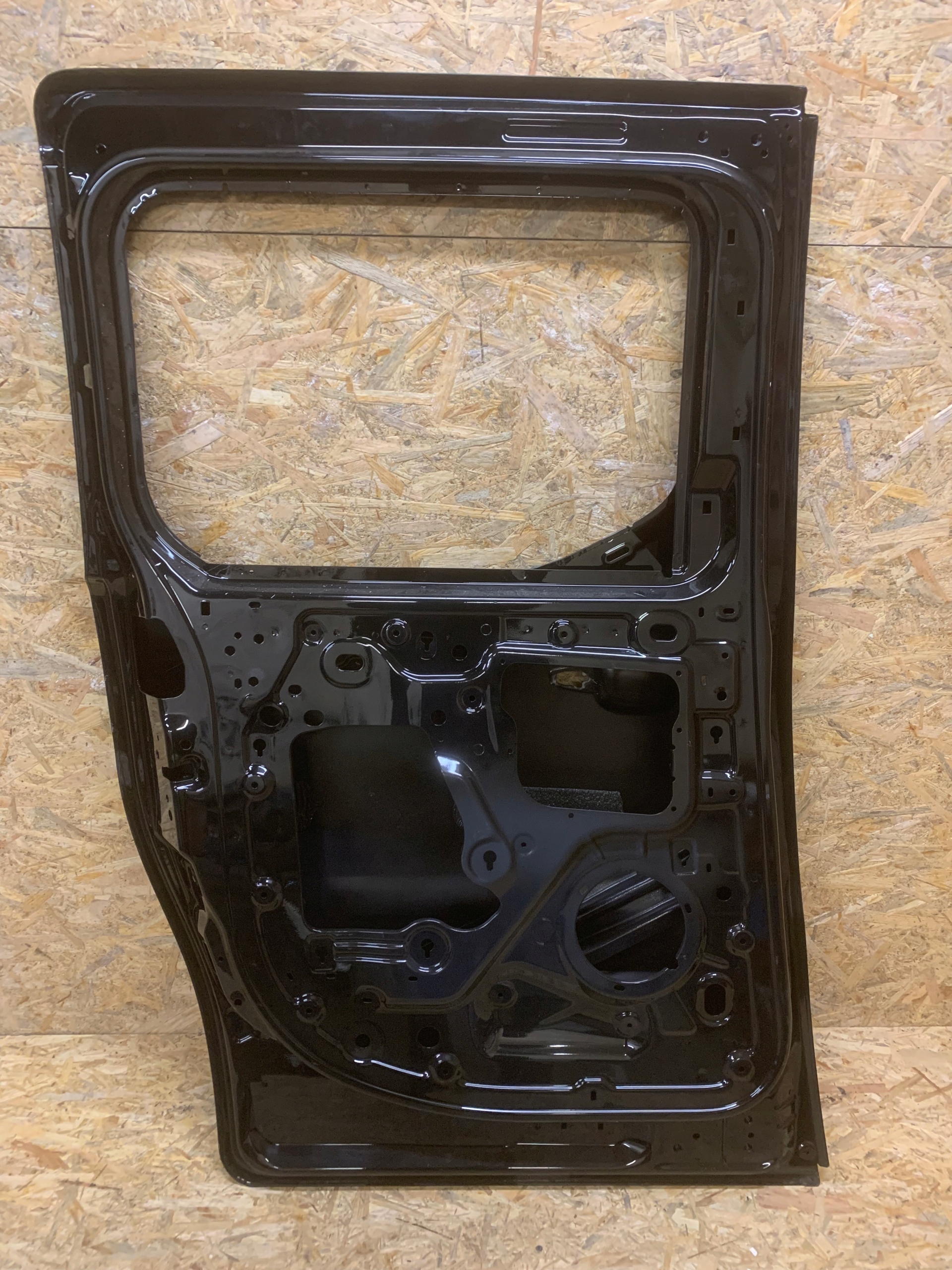 CITROEN BERLINGO PEUGEOT PARTNER III IV DRZWI LEWY TYŁ PRZESUWNE 18- Typ samochodu Samochody osobowe