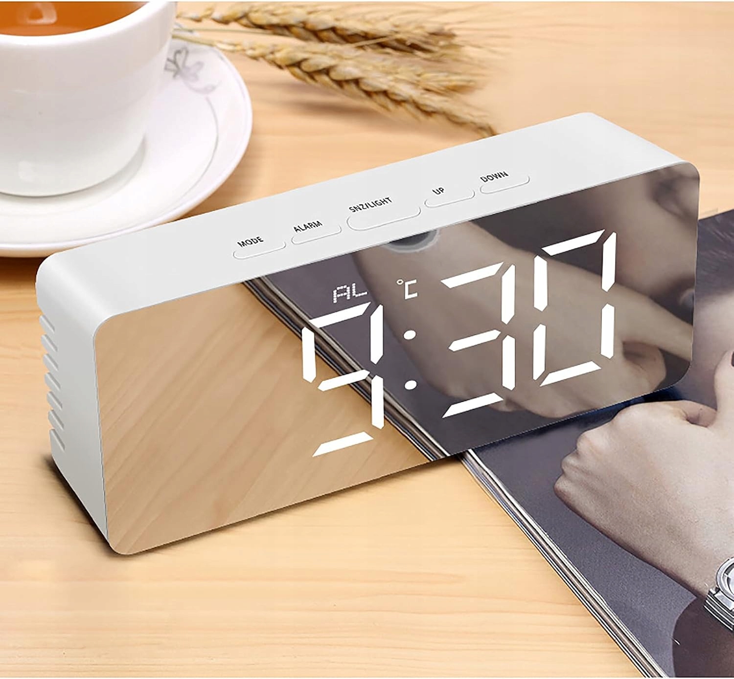 BUDZIK ZEGAR CYFROWY LED TERMOMETR LUSTERKO Marka Retoo