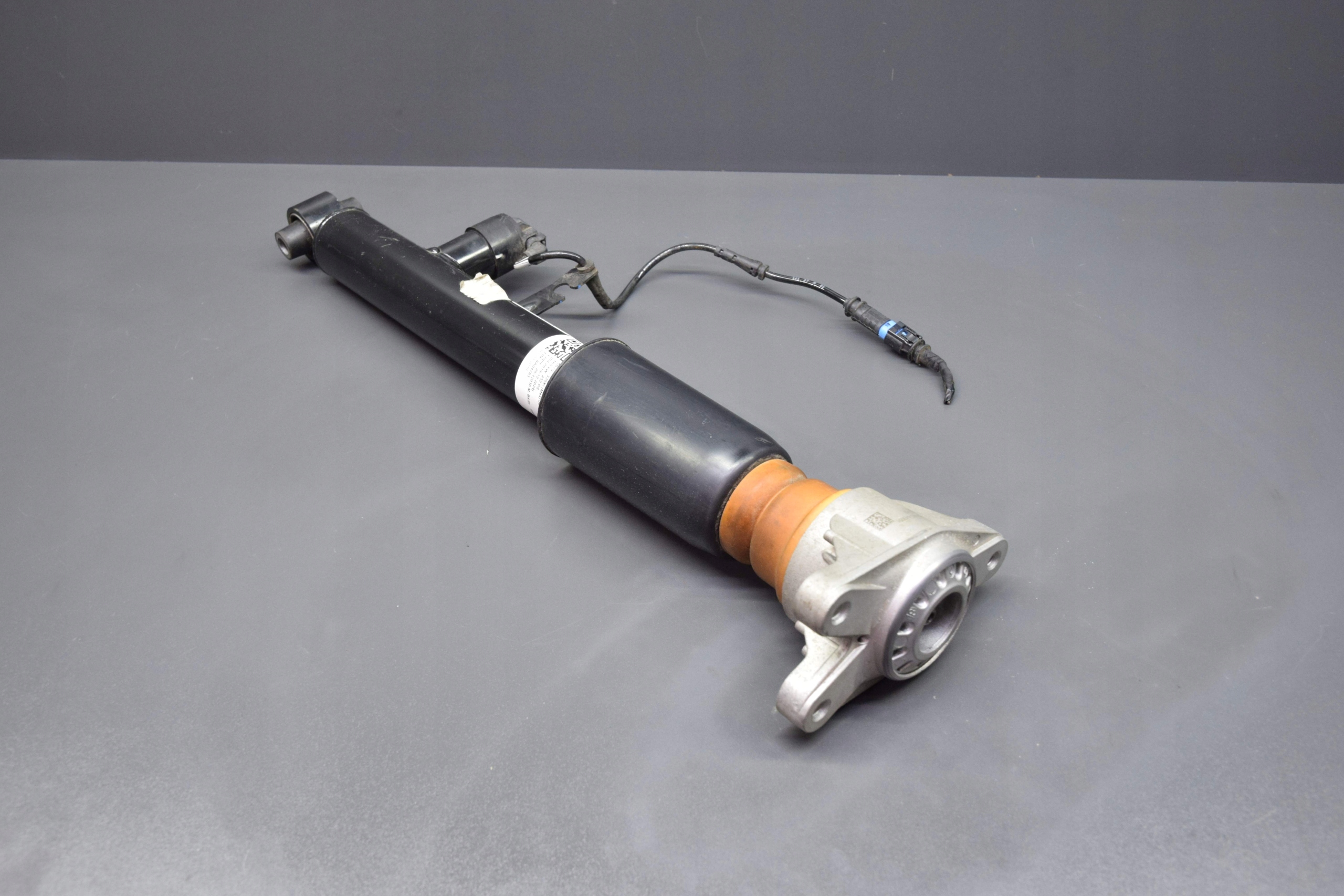 shock absorber left right rear part BMW 3 G20 6km
