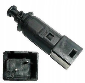 WŁĄCZNIK ŚWIATEŁ STOP RENAULT