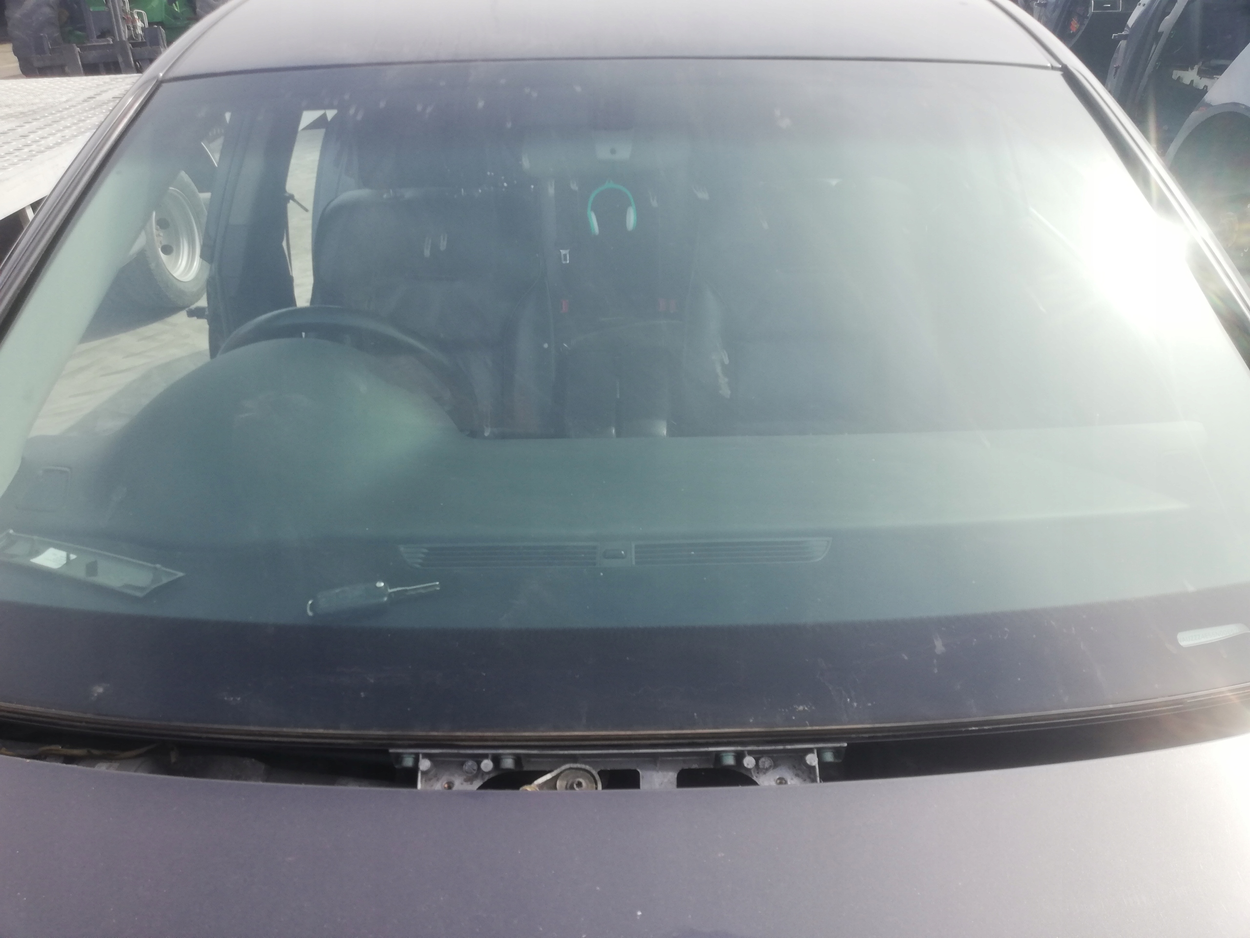 СКЛО ПЕРЕД AUDI A8 D3005r