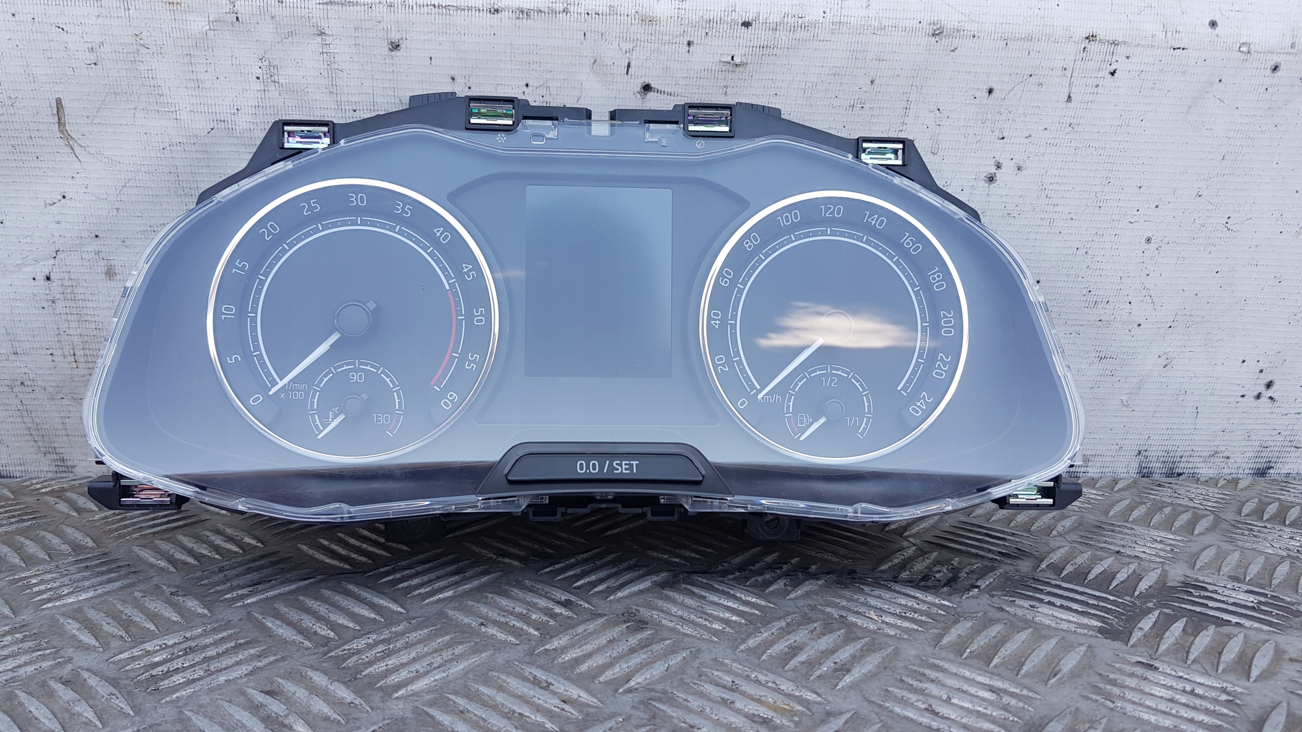 SKODA SCALA dials clock 1.6 TDI 654920741a