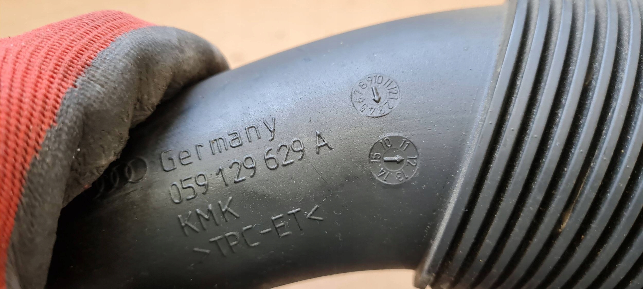 A5 8T LIFT pipe air SSACA 3.0 TDI 059129629A A4 B8 LIFT Q5 8R A6 C7
