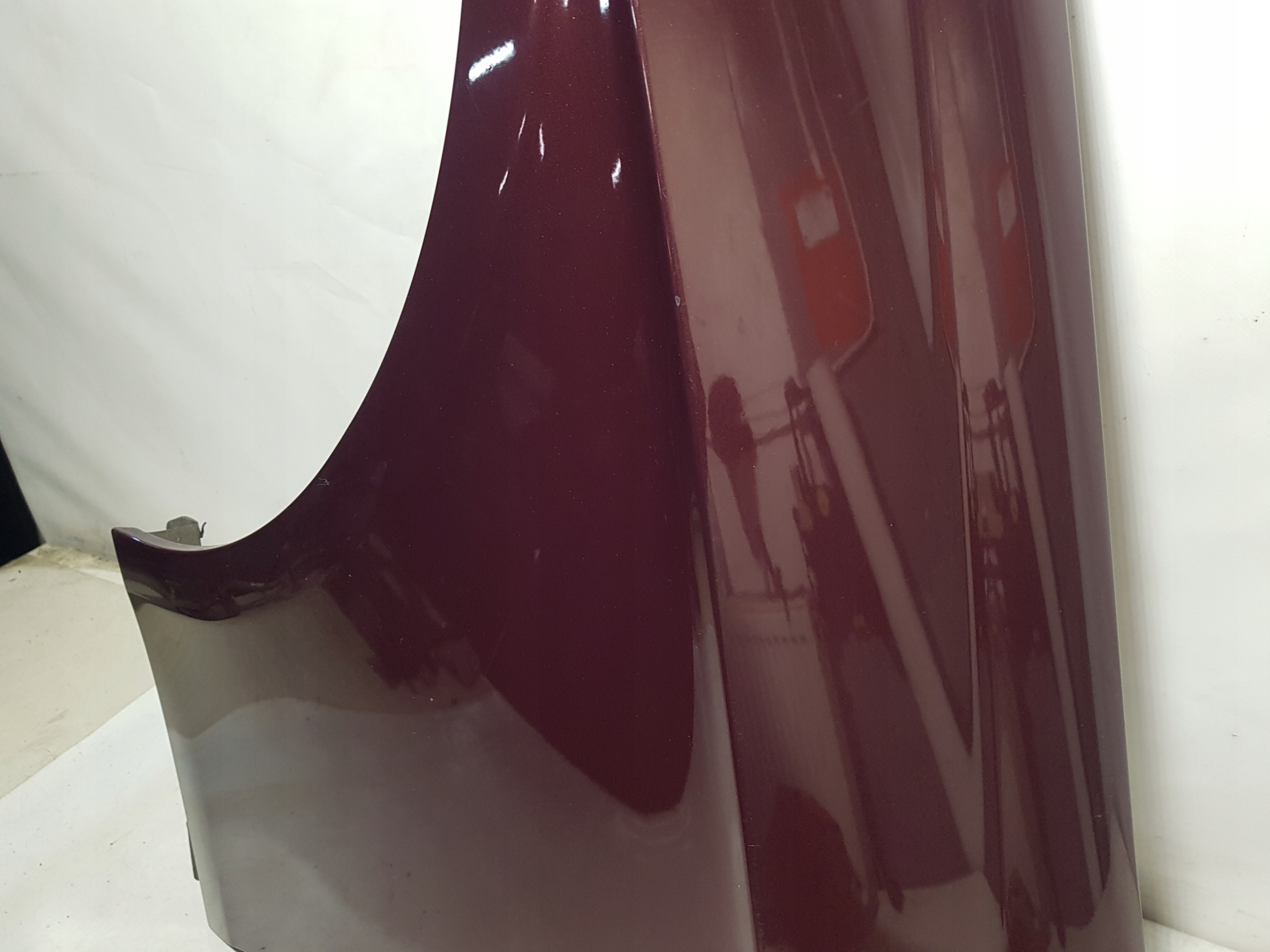 fender left front MERCEDES CLS W219 C544 544