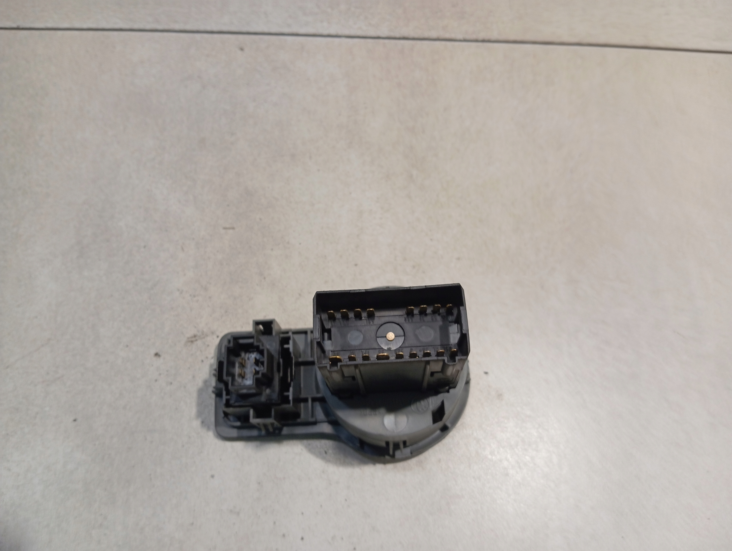 light switch SKODA OCTAVIA 1.9 TDI 1U1941565