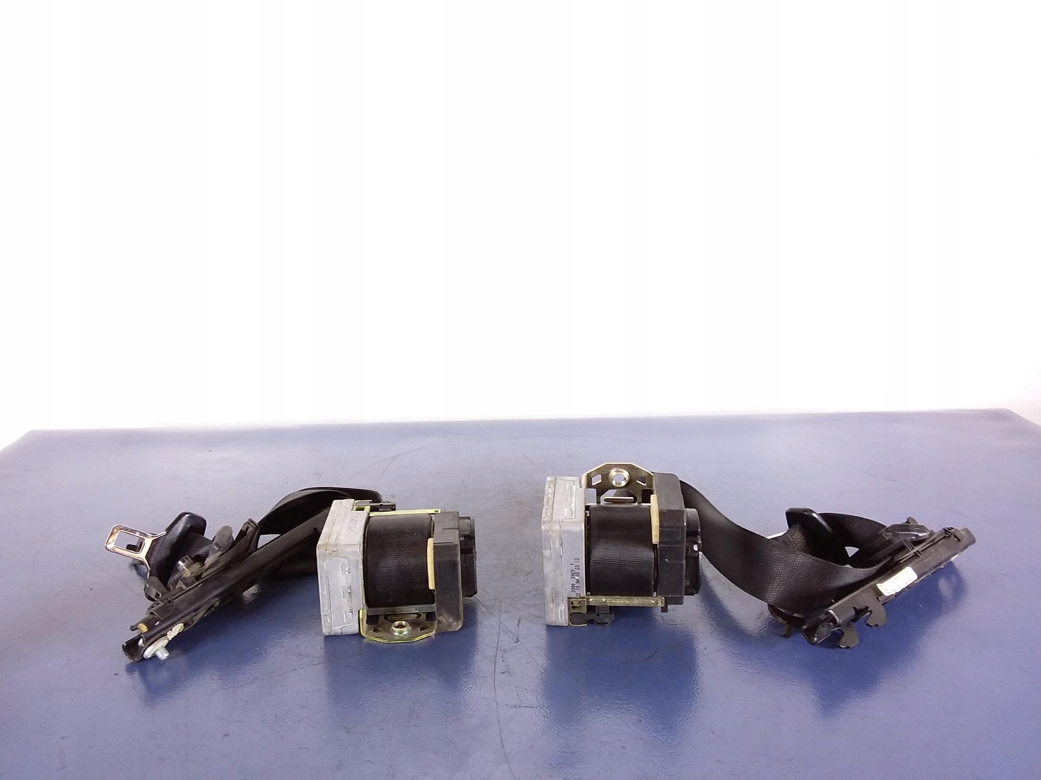 MERCEDES C W203 ремені безпеки спереду