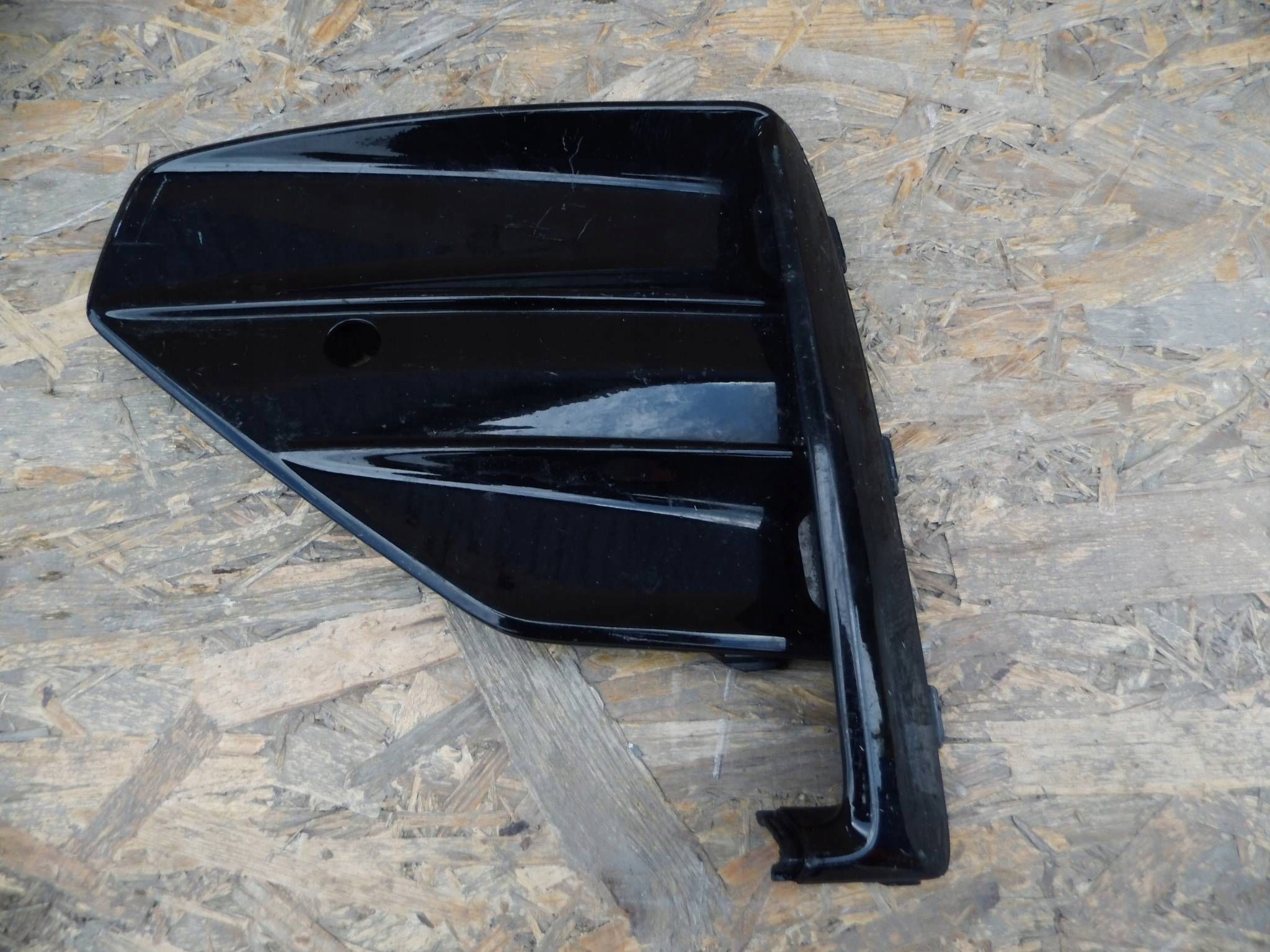 Volvo S60 V60 2019+ R-design grid grille spoiler left of a bumper front