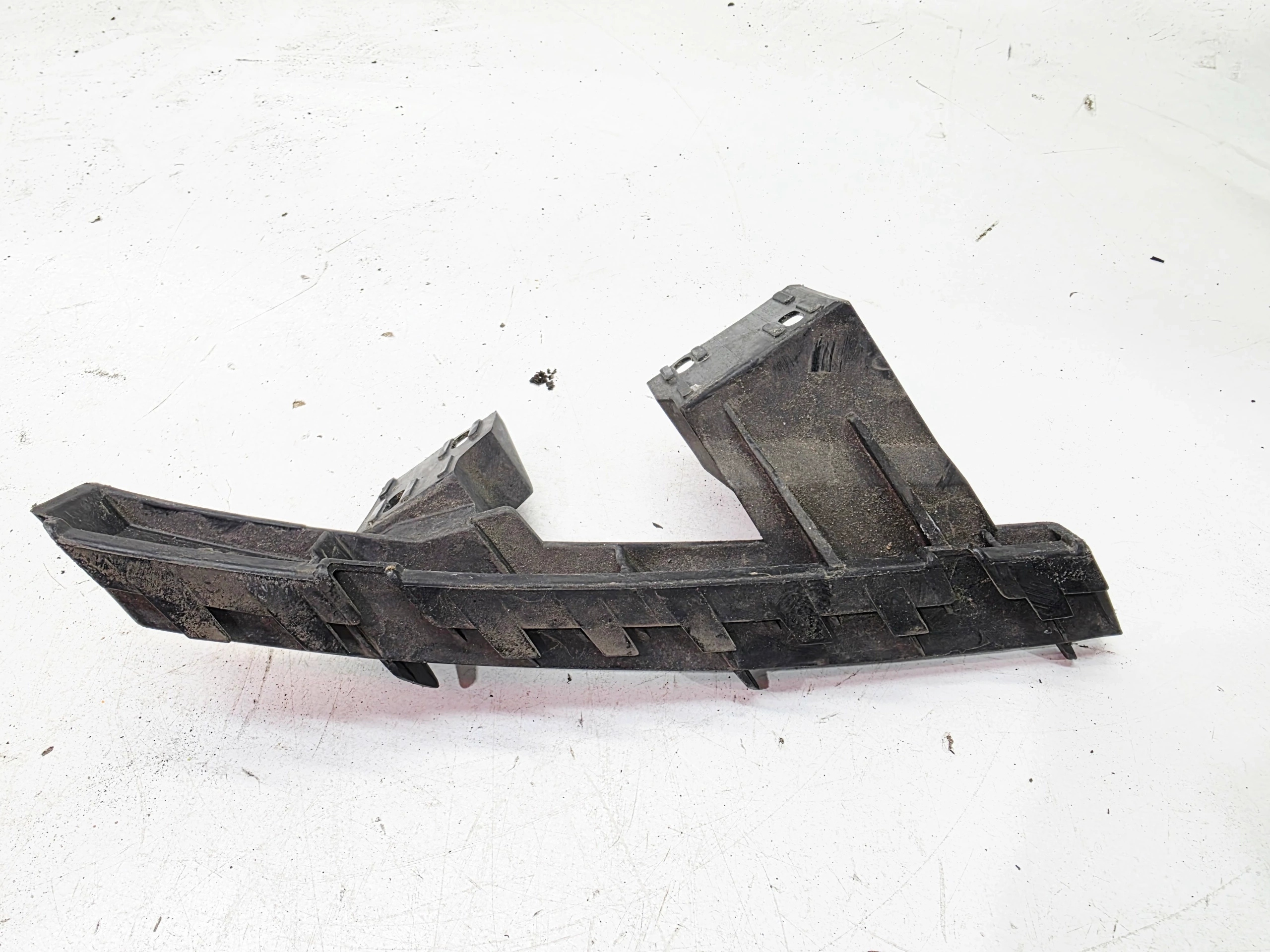 support bracket holder right AUDI Q7 4L0807334A