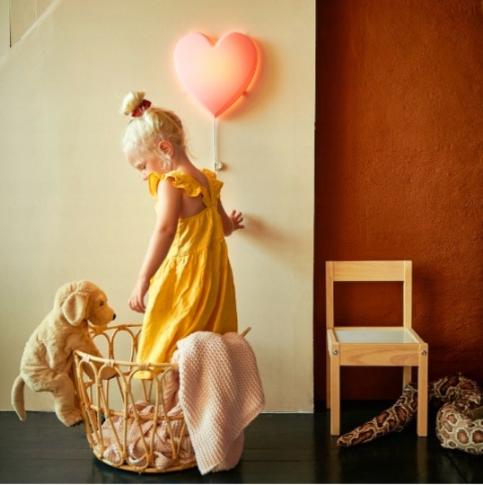 IKEA UPPLYST nocna lampa ścienna lampka kinkiet dla dzieci serce LED Kod producenta 40440342