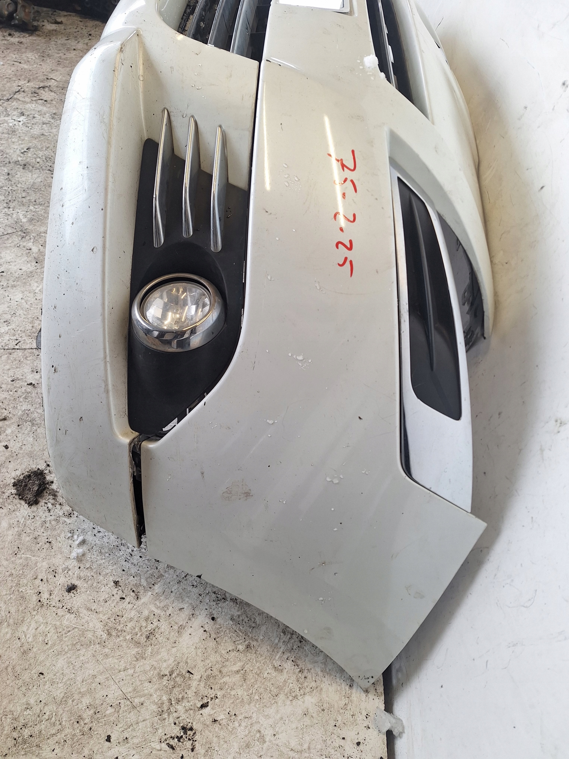 PEUGEOT 5008 T87 08-13 bumper + CHROM