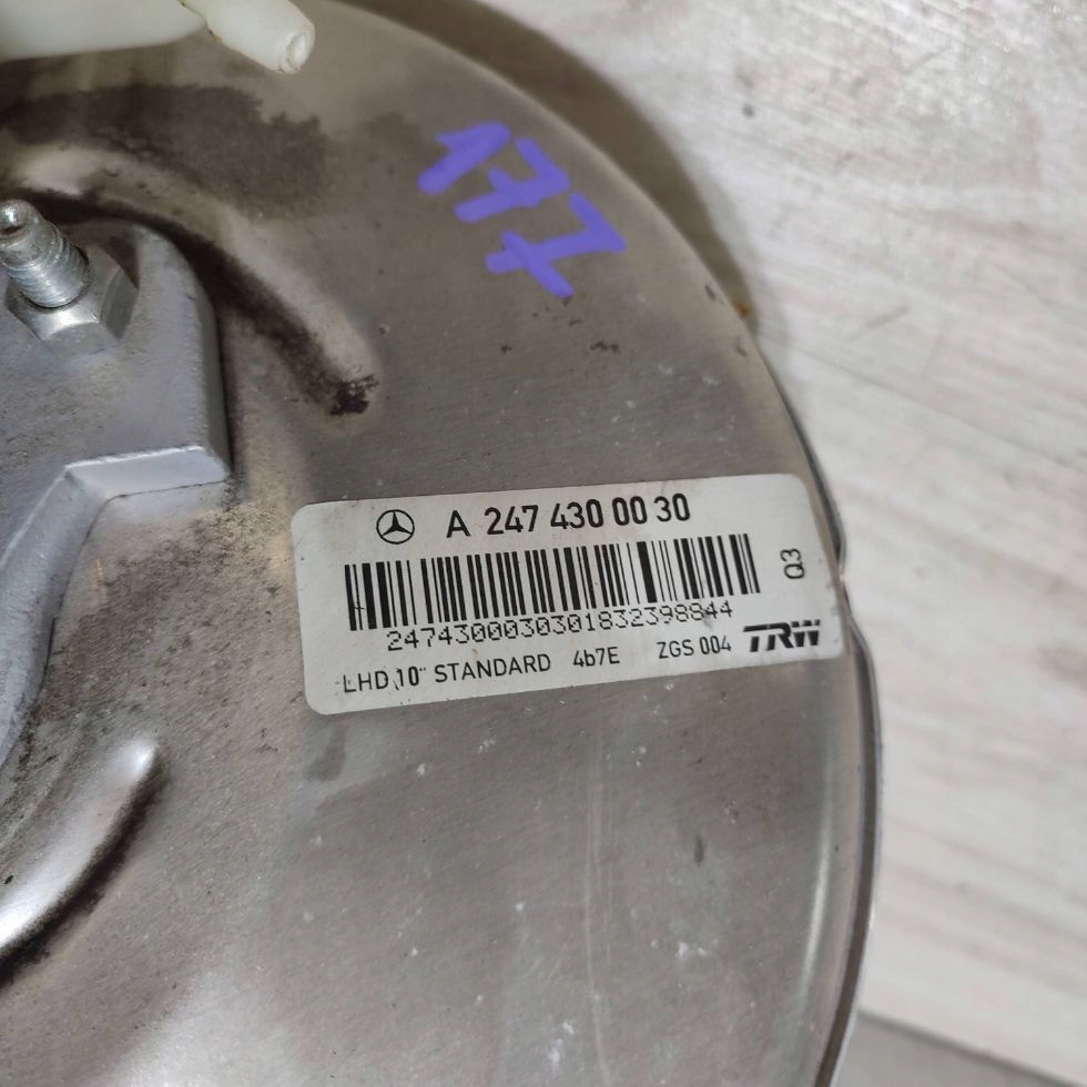 Servo bremsen Mercedes-Benz A W177 A2474300030
