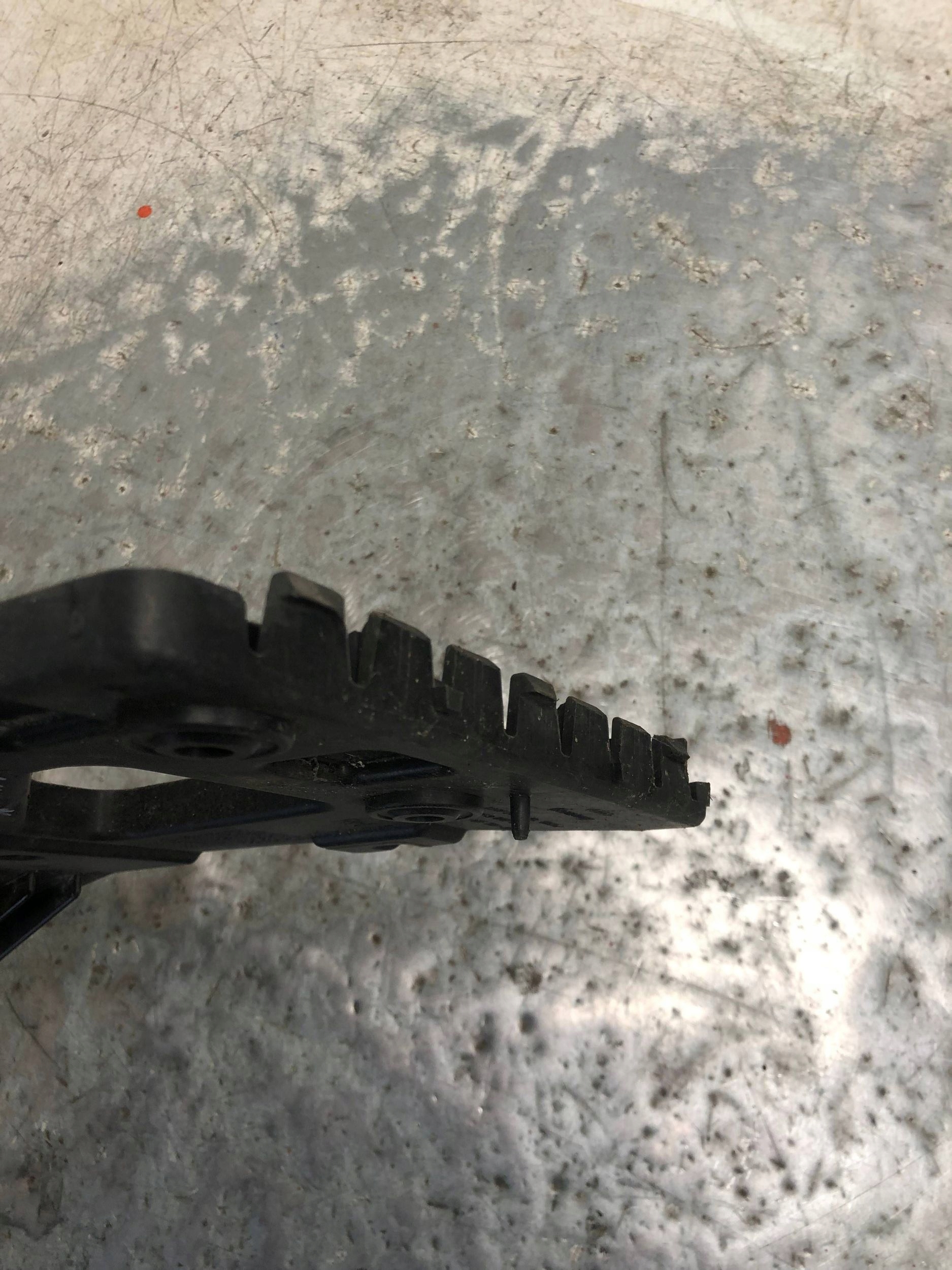 bumper bracket right front AUDI A6 C6 4F0807228