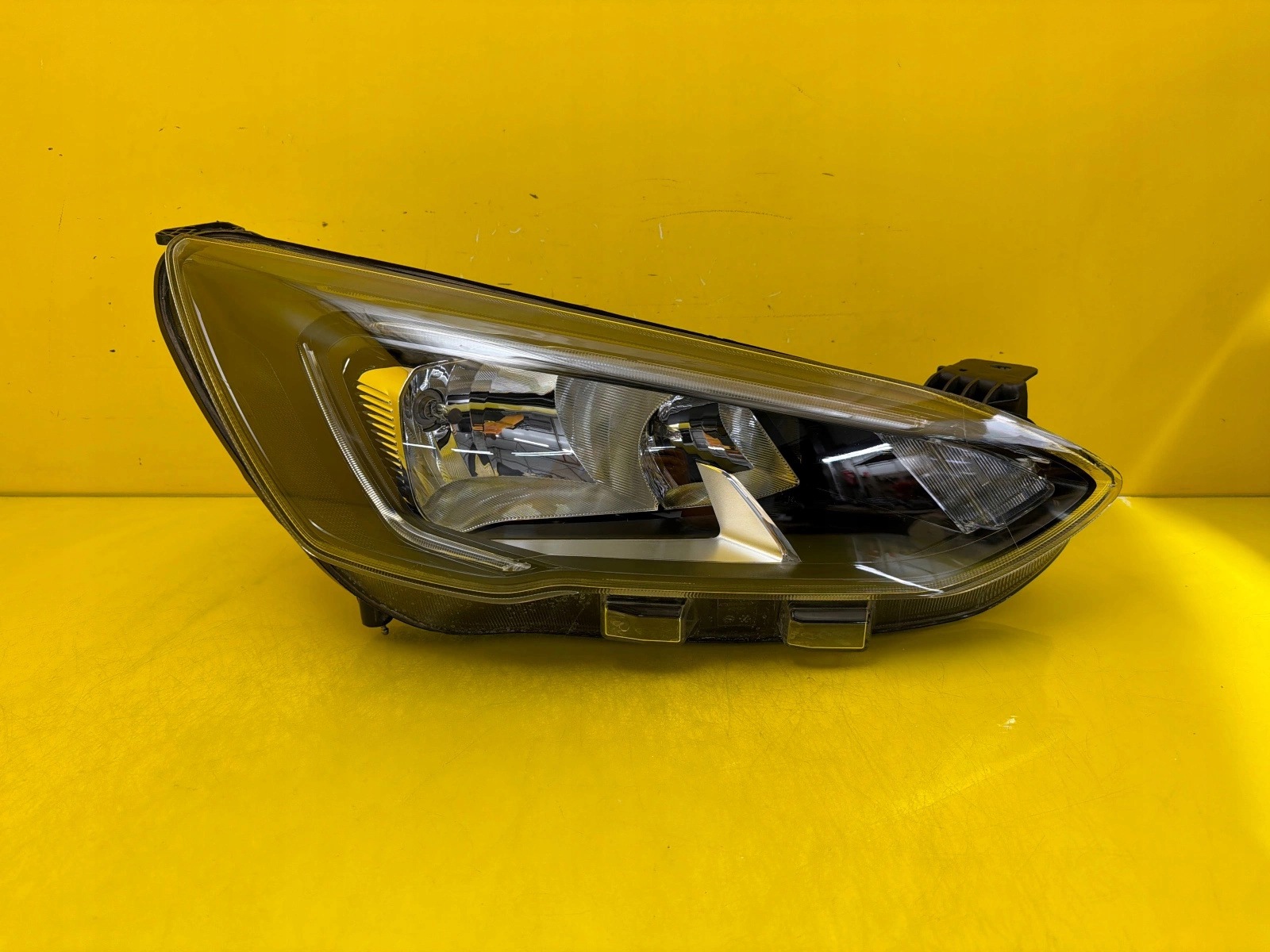 light right front Ford Focus IV 4 MK4 ST Led 2018- JX7B-13W029-CE