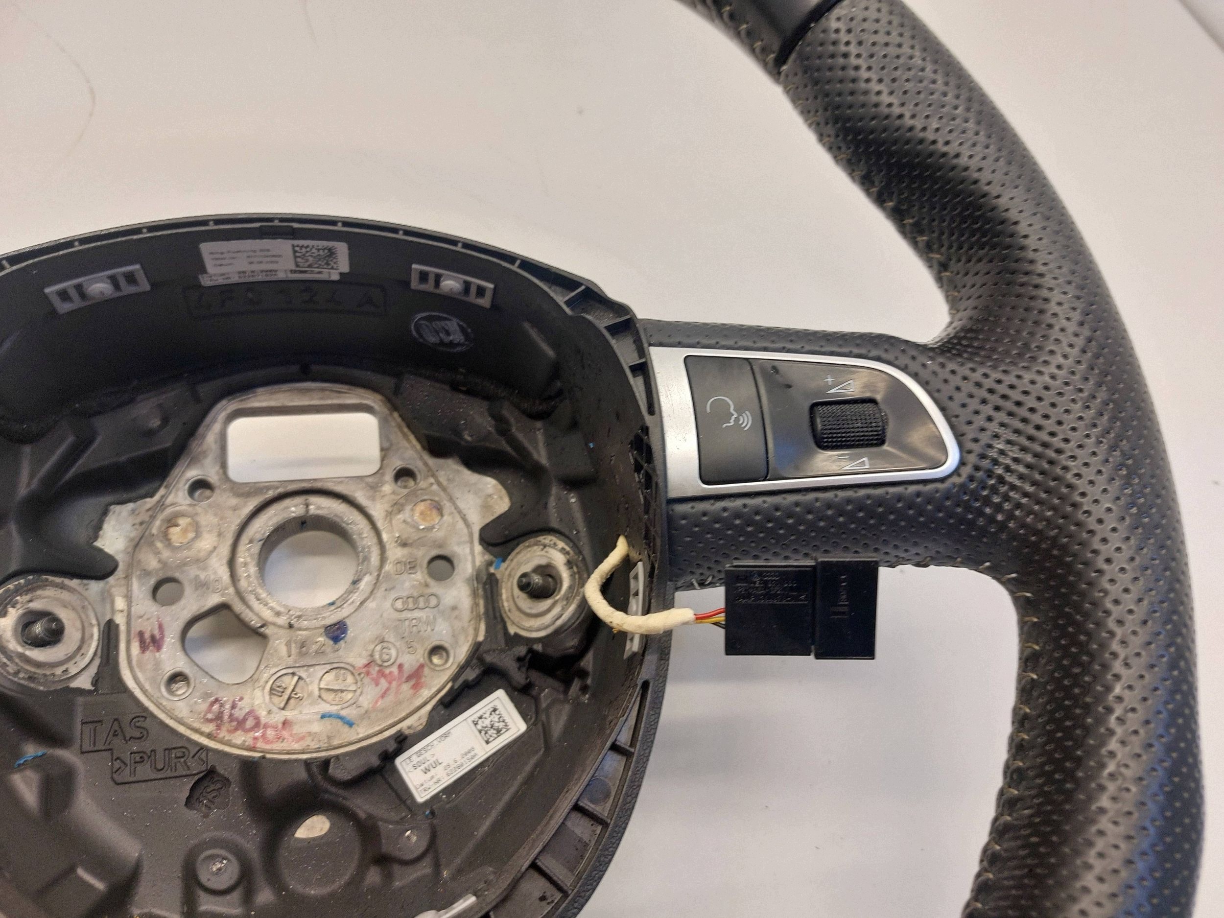AUDI A4 B8 A5 S-LINE steering wheel, leather MULTIFUNKCJA with shifting 8K0419091BC