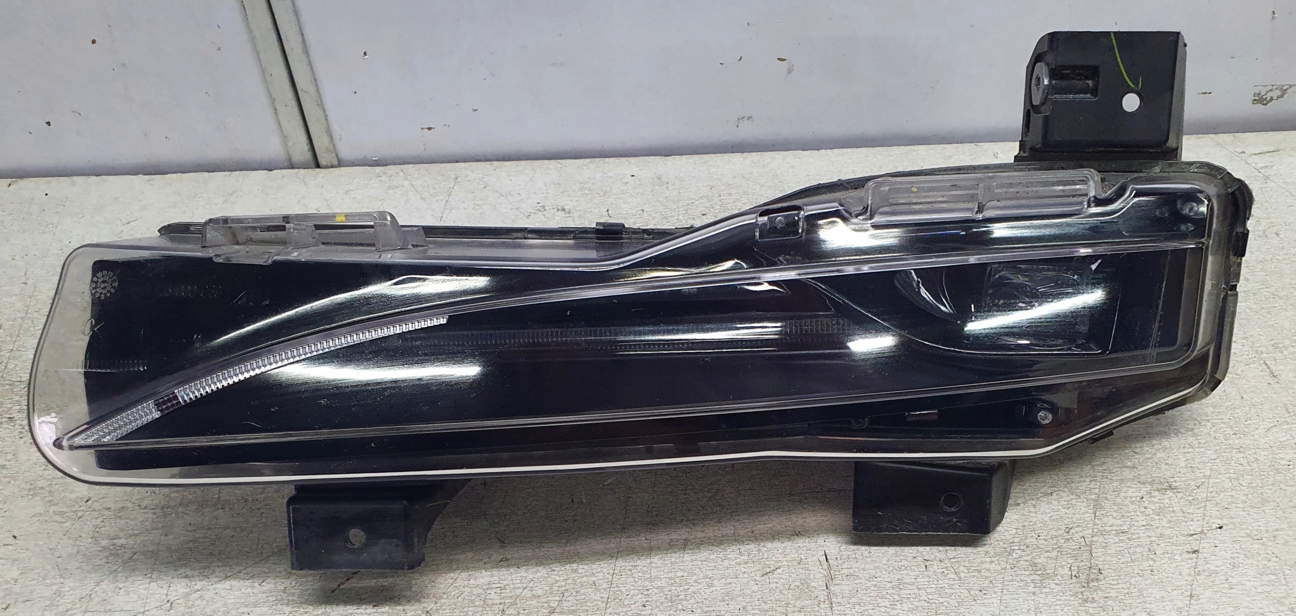Nebelscheinwerfer links TESLA MODEL S PLAID 22