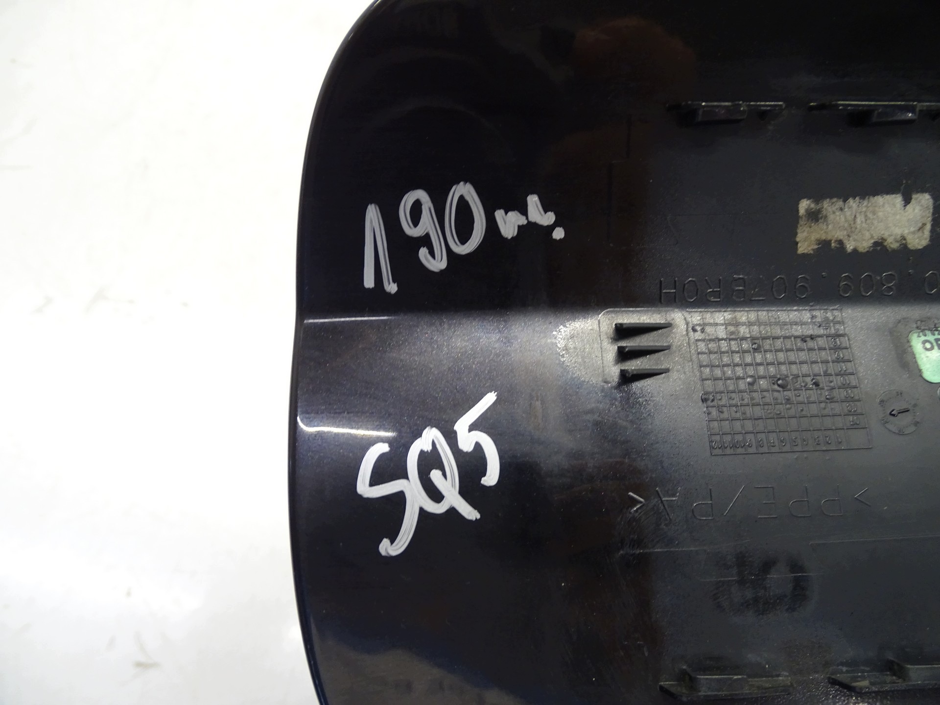 Volet trappe carburant Carburant AUDI SQ5 8R0809907