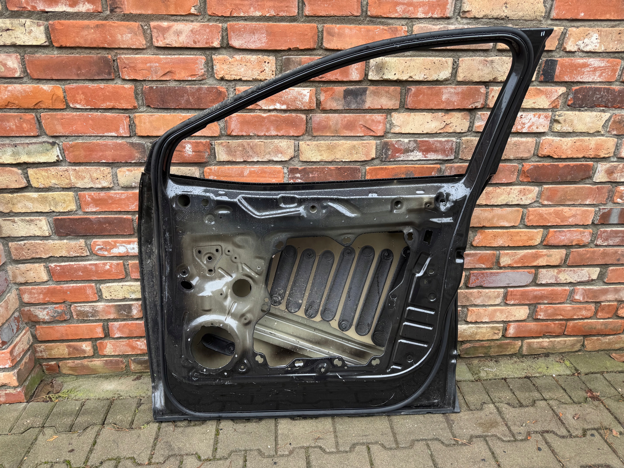 VOLKSWAGEN ID.4 ID4 DRZWI PRZEDNIE PRAWE GIEŁDA POZNAŃ Producent części Volkswagen OE