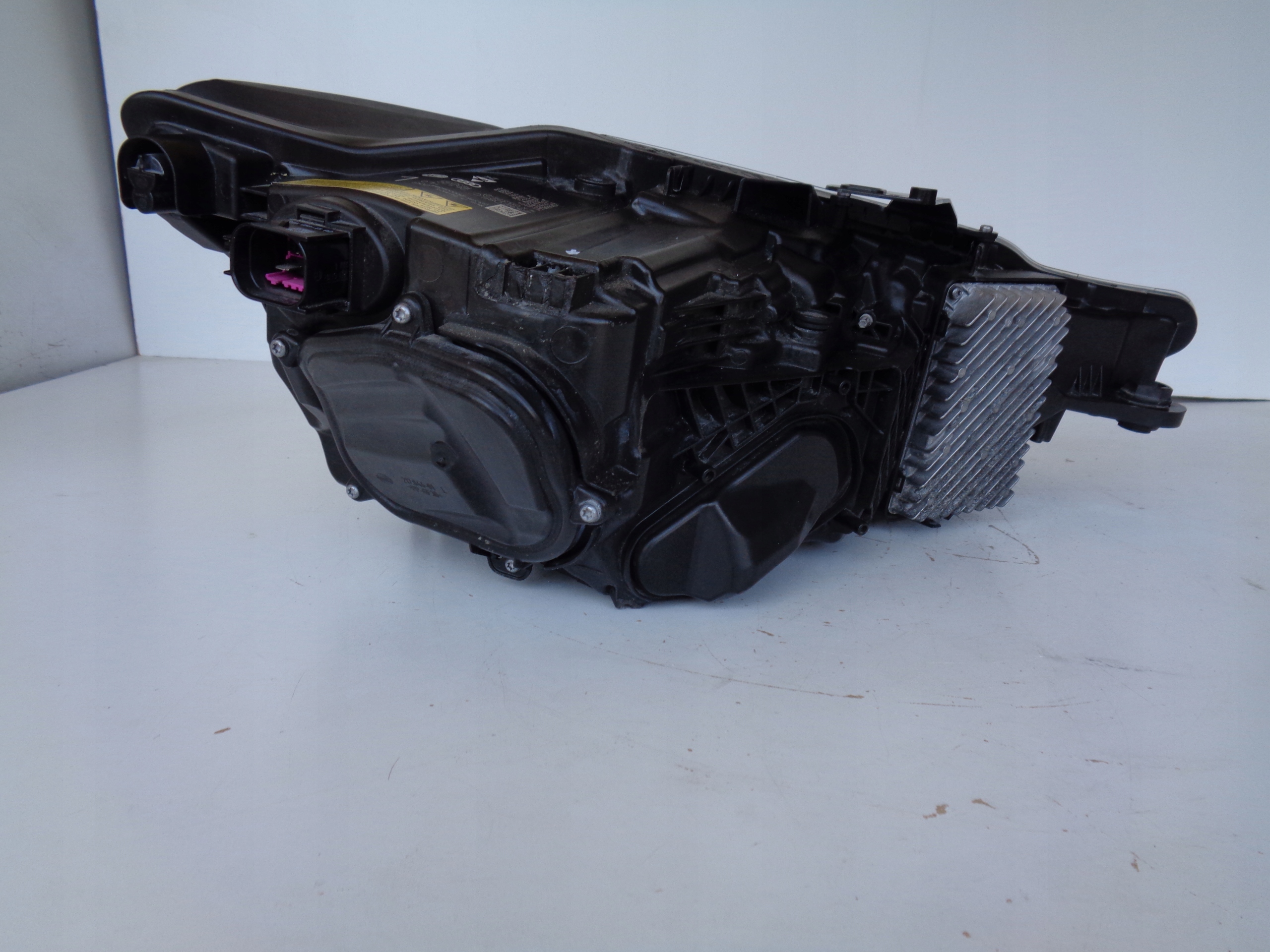 light left AUDI A7 4K8 RS6 C8 RS7 18- LASER LED