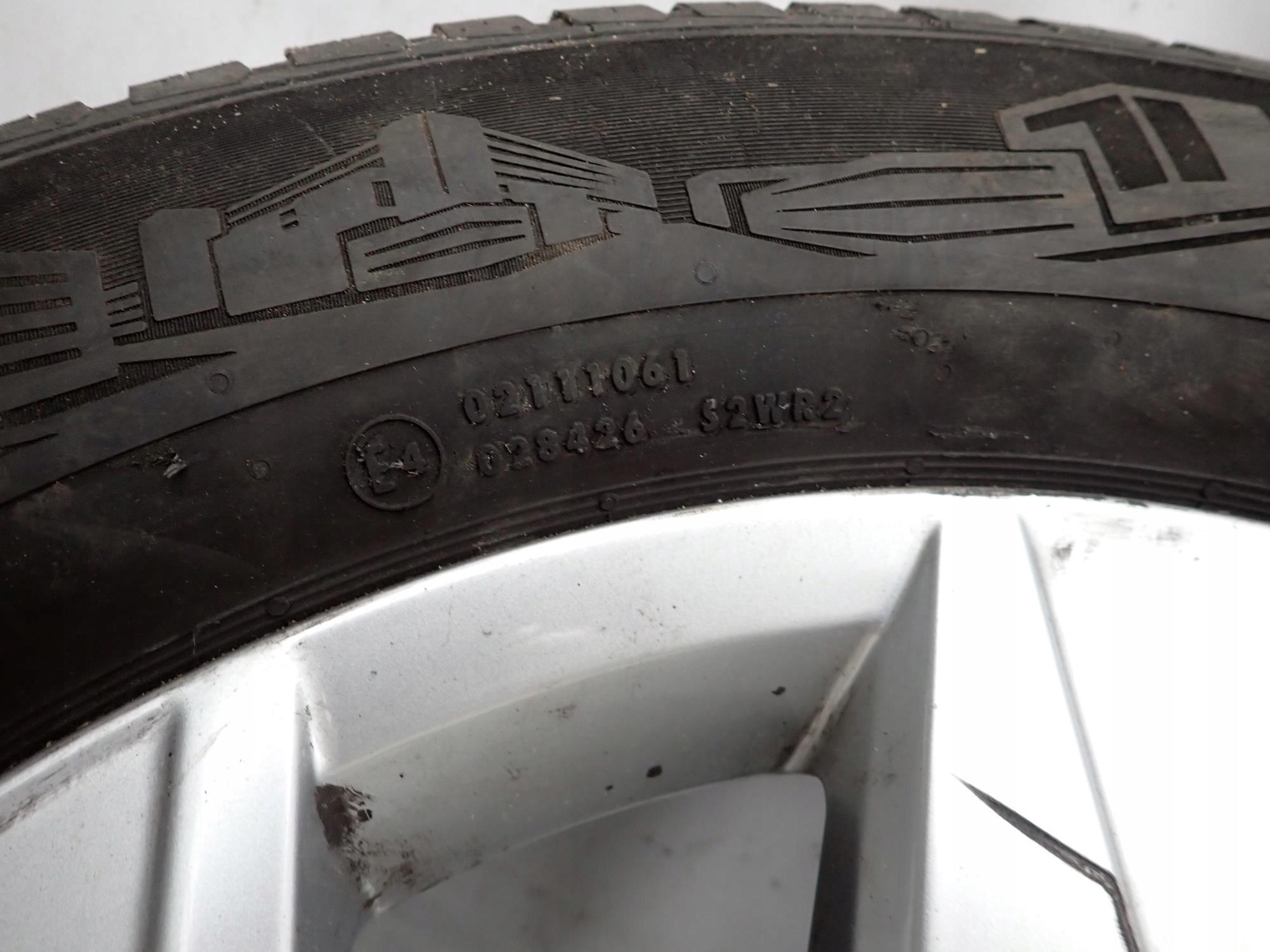 CONTINENTAL ALLSEASONCONTACT 235/55 R18 gomma