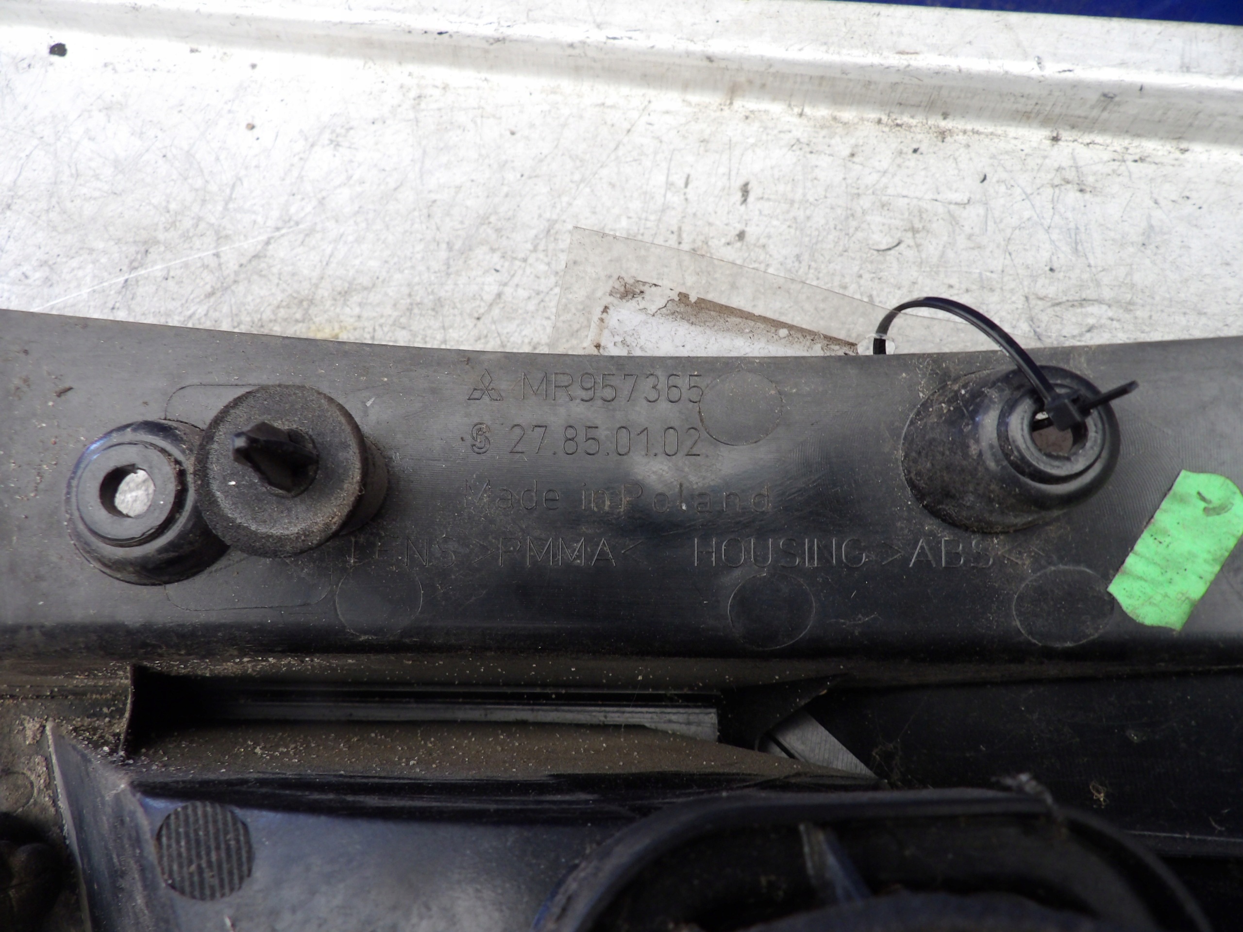 Mitsubishi Colt VI light rear left