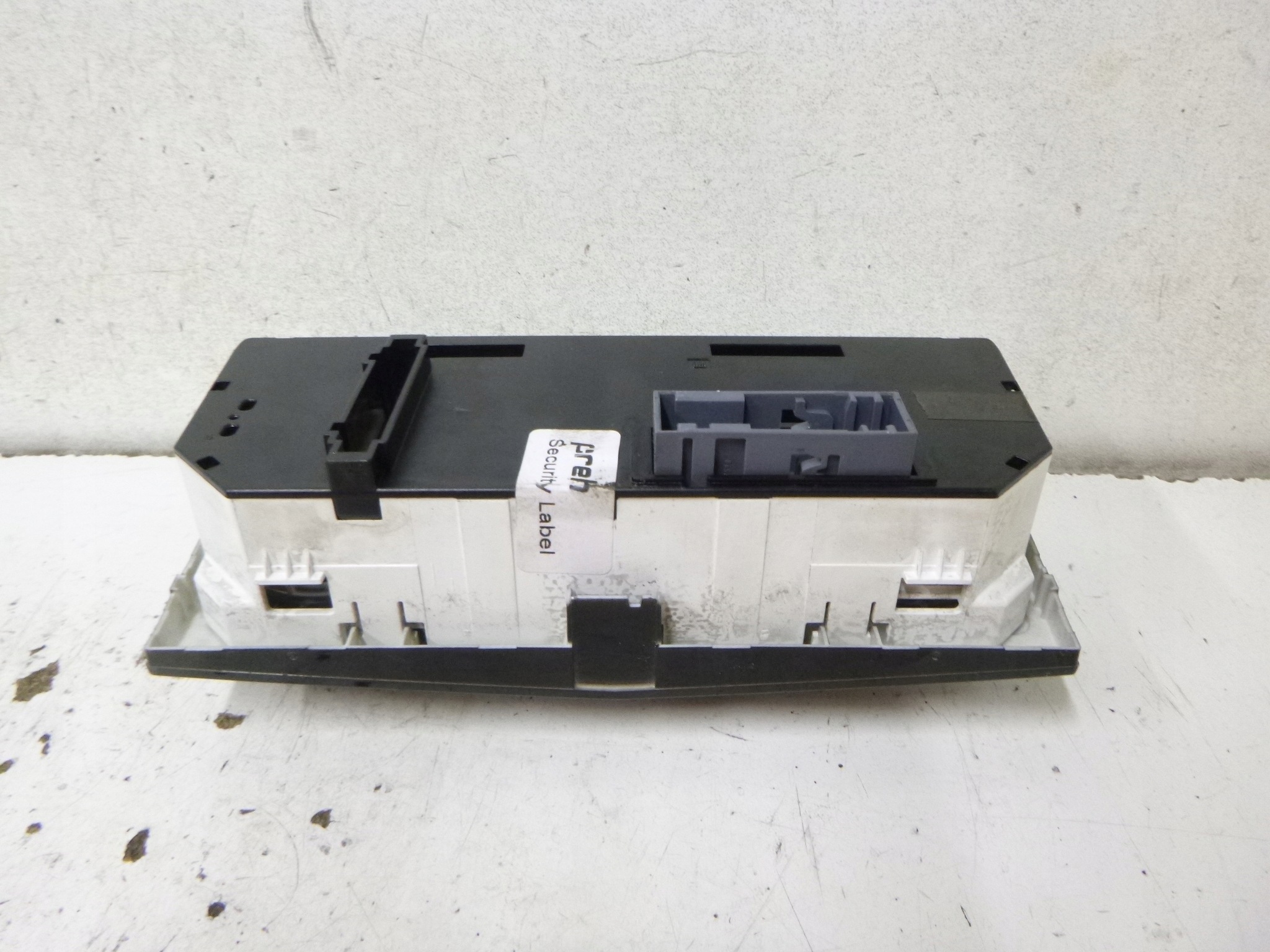Unite commande clima Bouches buses Opel Astra H Zafira B Piano Black 13308176