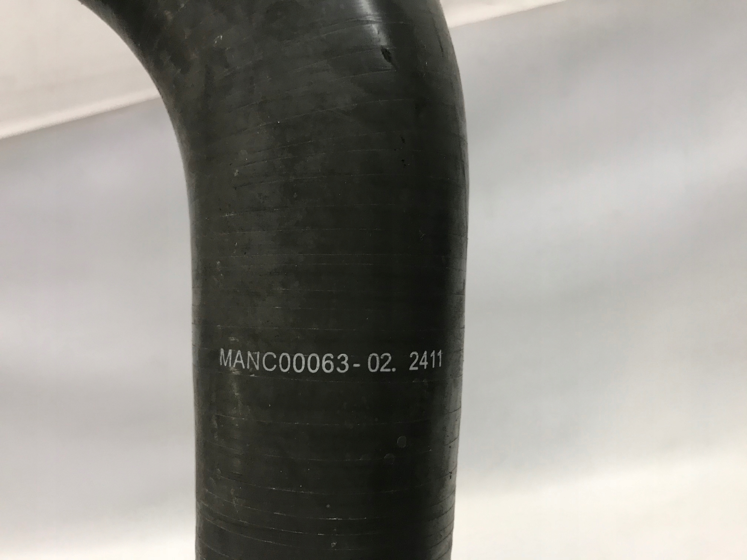 MANC00063 - DUSTER 1.5 DCI ТРУБКА ИНТЕРКУЛЕРА