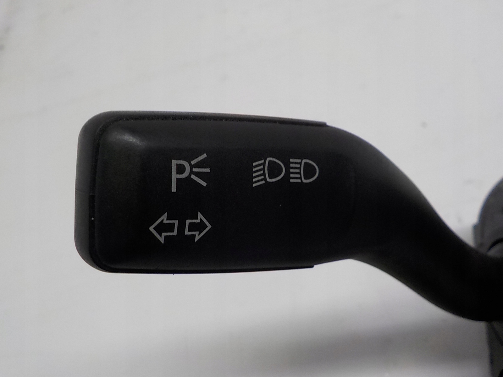 AUDI A4 B7 EXEO SEDAN PRZEŁĄCZNIK ZESPOLONY TEMPOMAT TAŚMA AIRBAG Funkcje kierunkowskazy