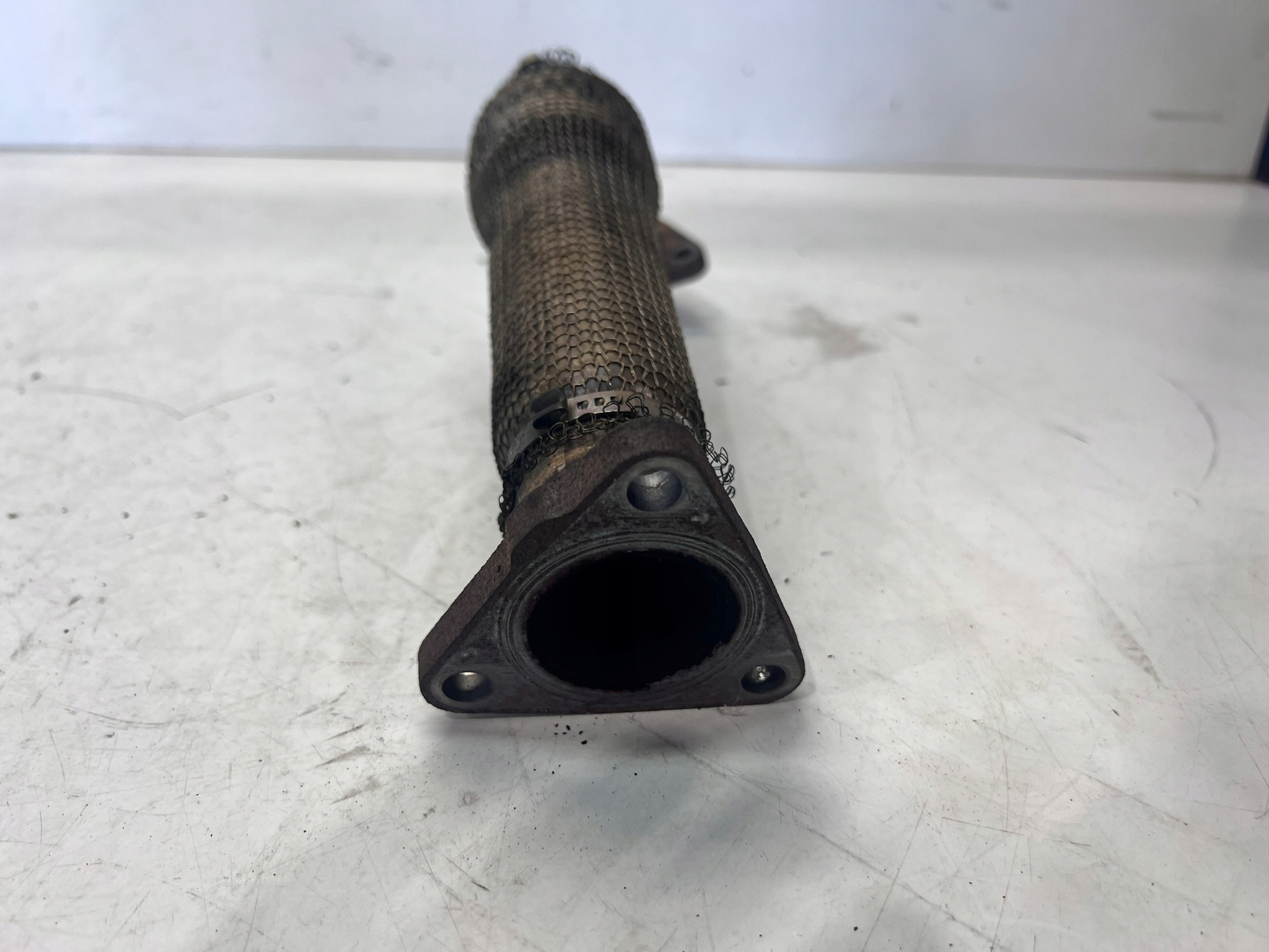 trouba sběrného potrubí pravá AUDI A6 C6 2.7 TD BPP 059131790M