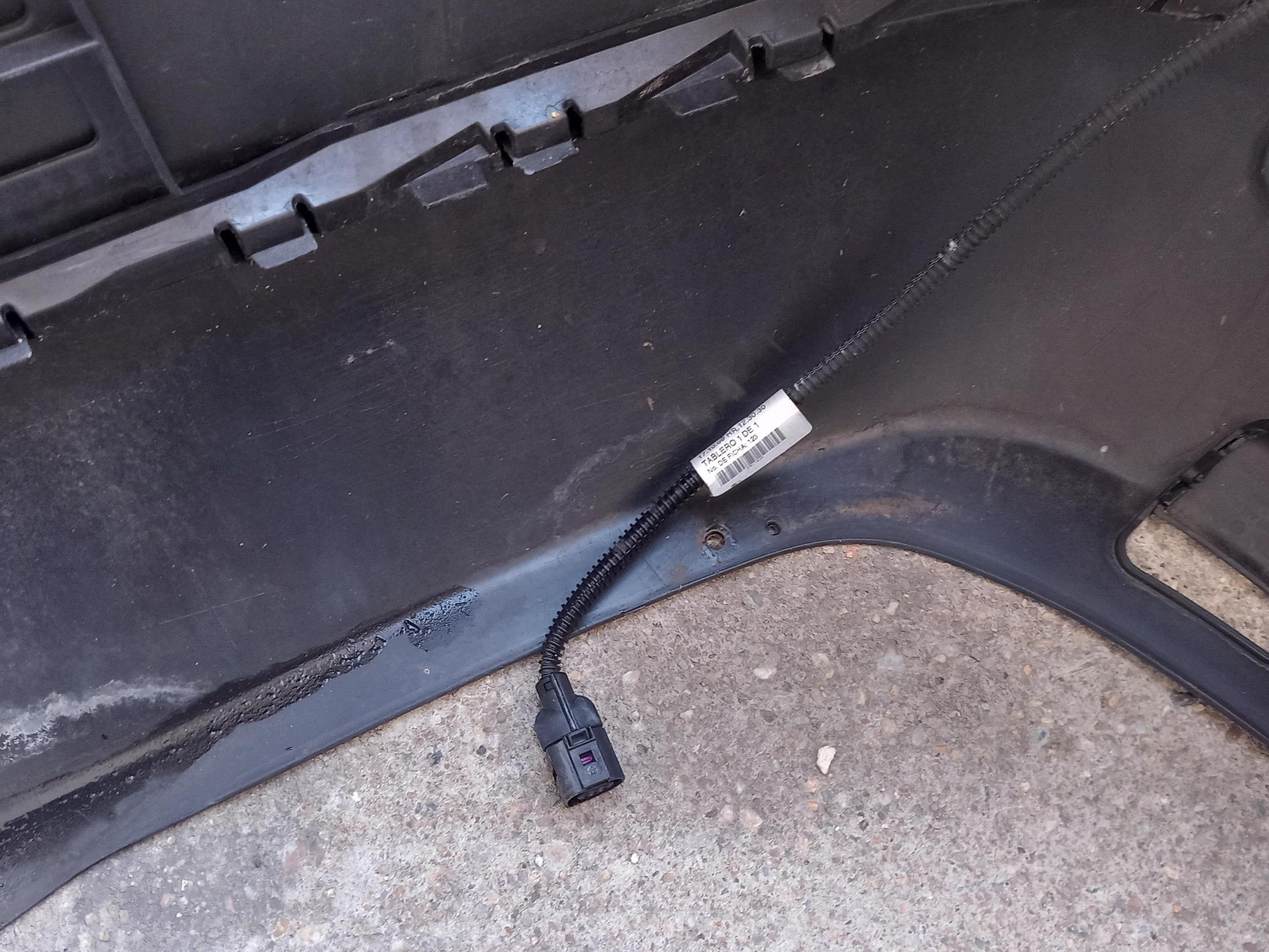 bumper rear complete VW JETTA V sedan LX7X 05-10
