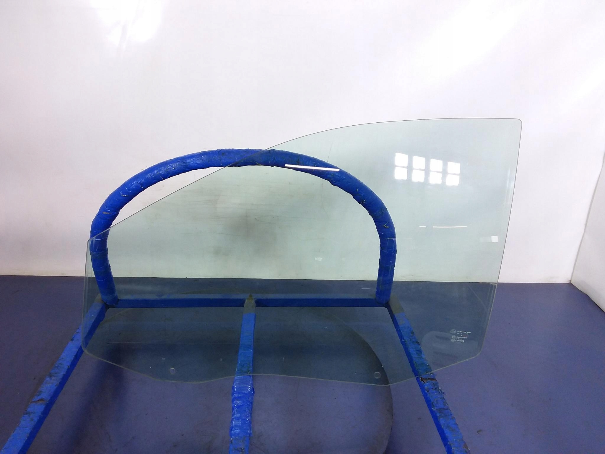 CHRYSLER TOWN COUNTRY V FL СТЕКЛО ПЕРЕДНЕЙ ЛЕВОЙ ДВЕРИ