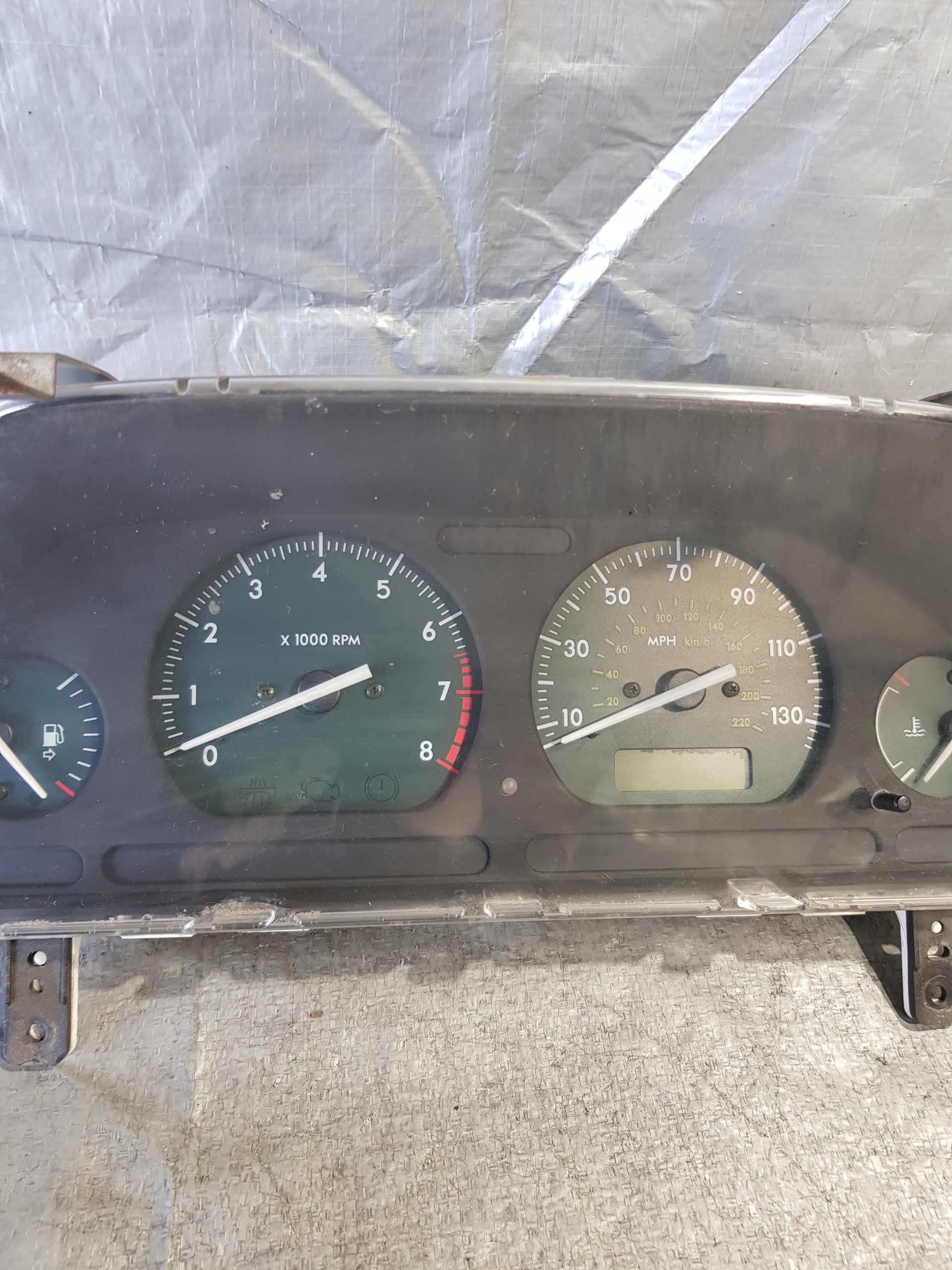 Land rover freelander and 1.8 b dials dials