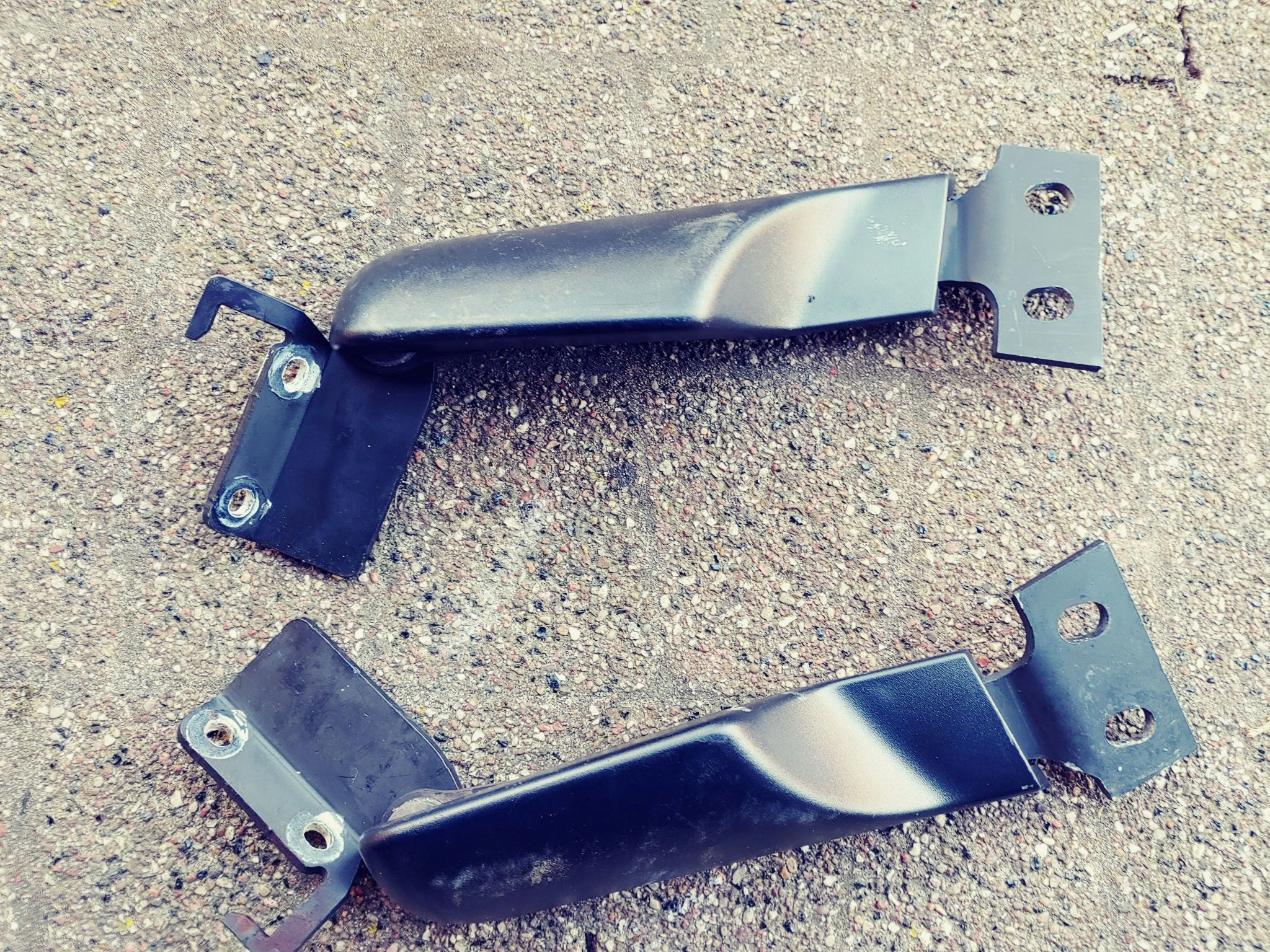 Zawias atrapy Scania R 1451528 1451527