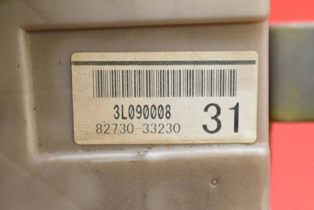 блок предохранителей 82730-33230 lexus ES 330 4 IV XV30 3.3 V6 228 ЛС