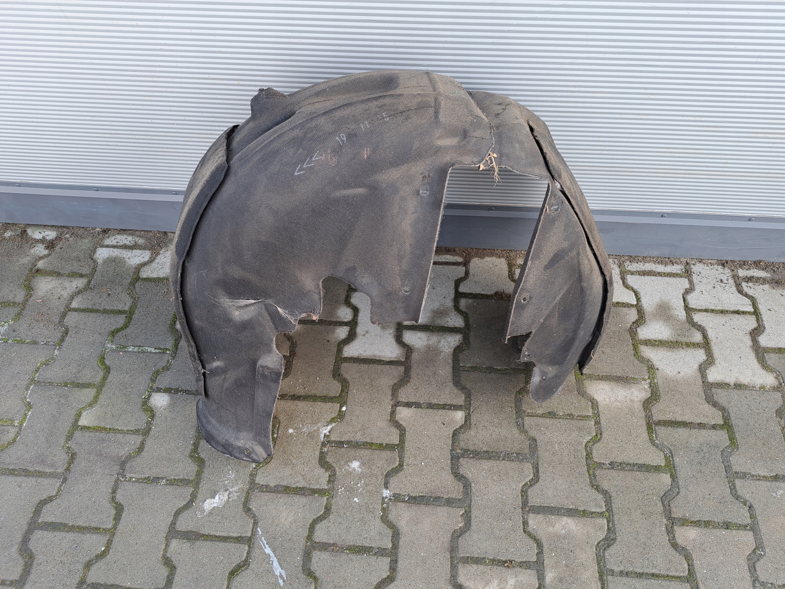 NADKOLE PRAWE TYŁ TYLNE MASERATI QUATTROPORTE VI