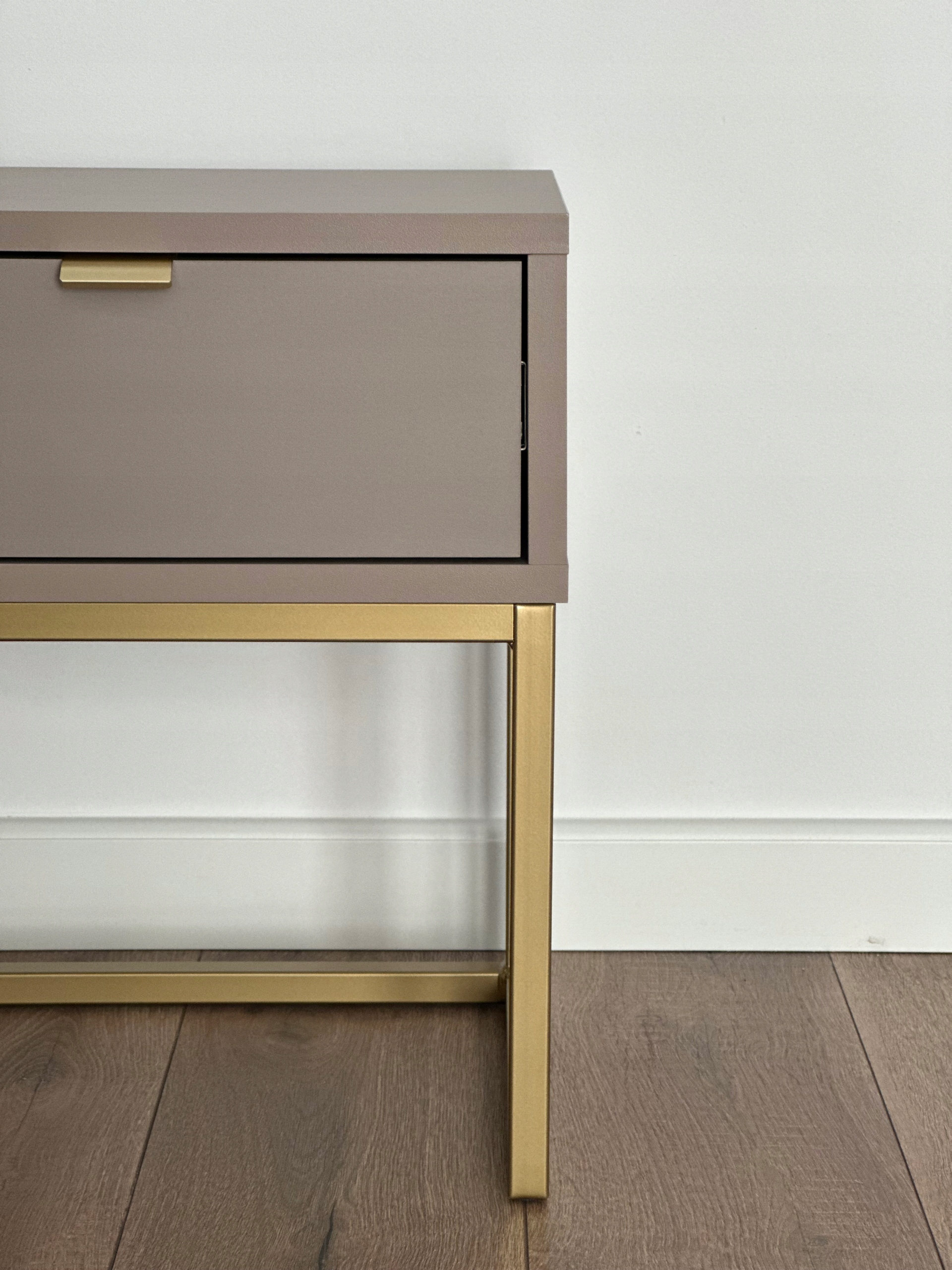 Szafka nocna beżowa złota CAPPUCCINO stolik mat Marka inna