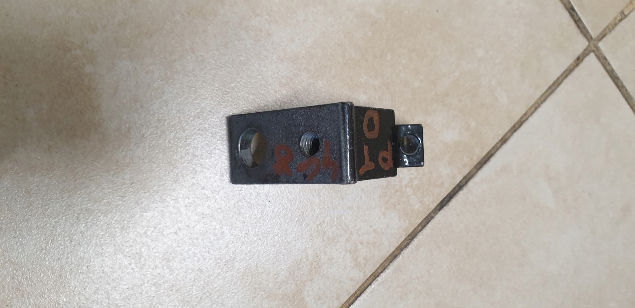 hinge door PRAWYCH Z bodywork AUDI A8 D4 4H A7 4G 4H0831402 OE