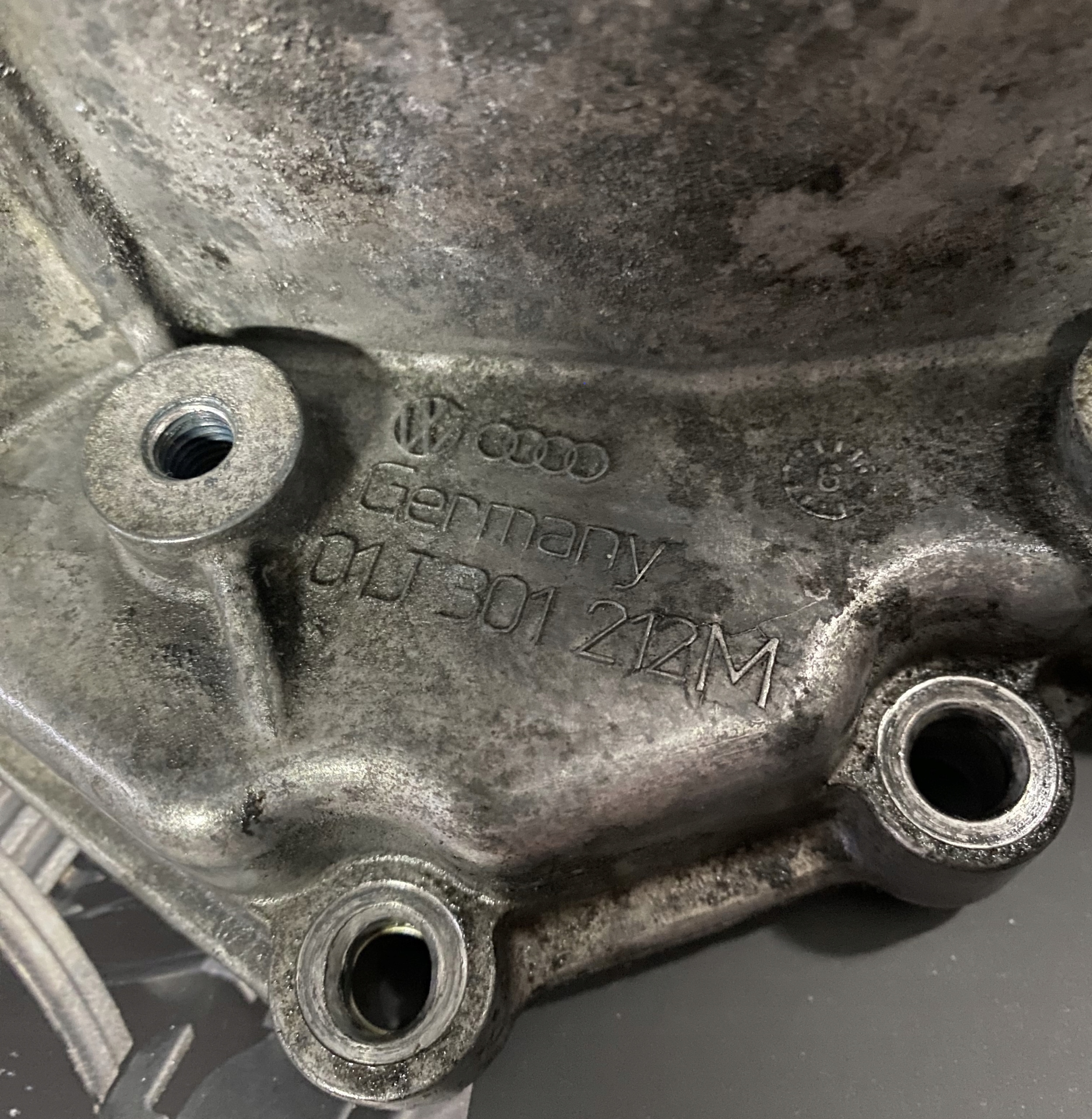 kryt obal záď převodovky Multitronic 01J301212J