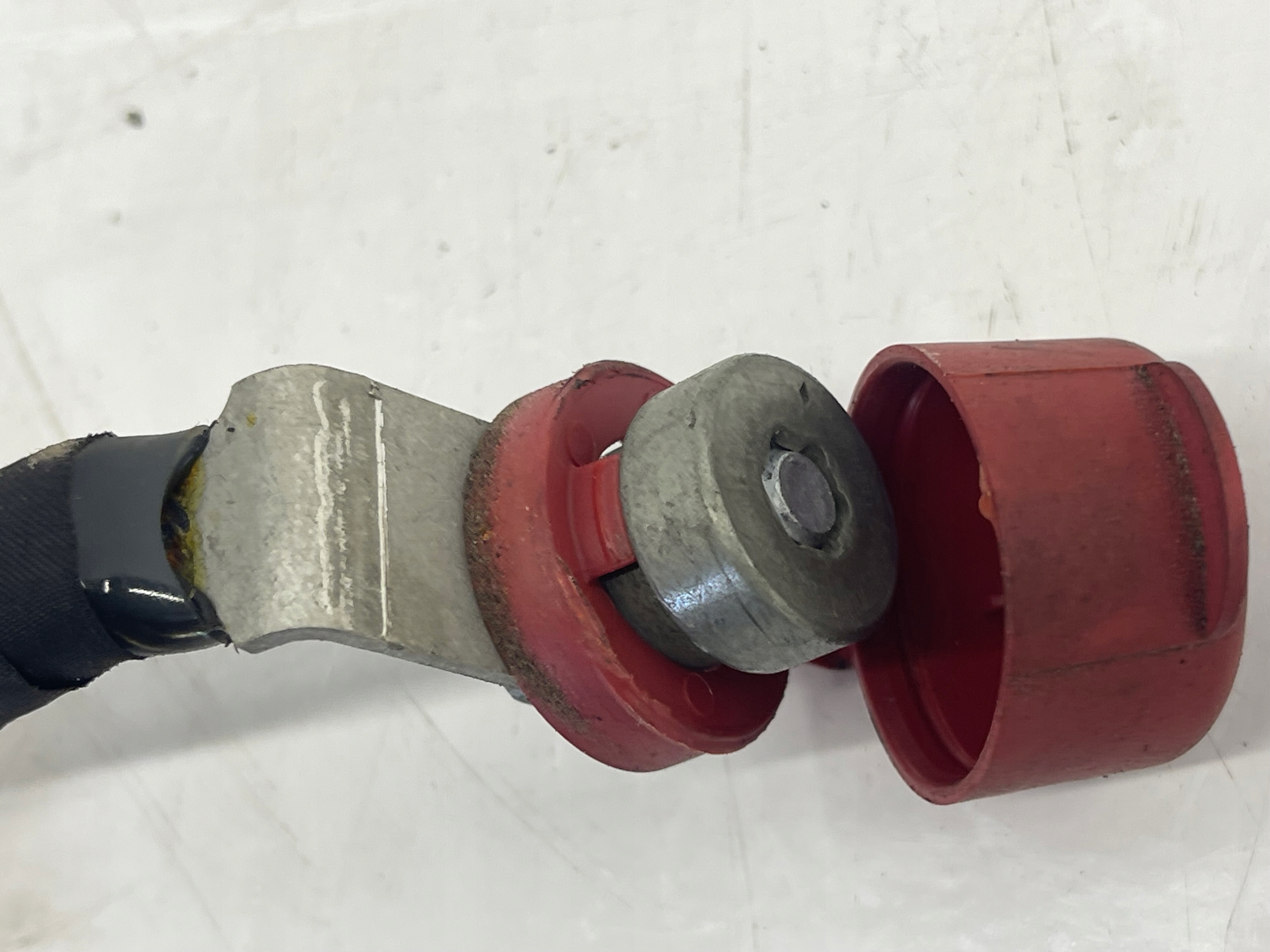 BMW SERIA 2 F45 F46 terminal plus 6809391