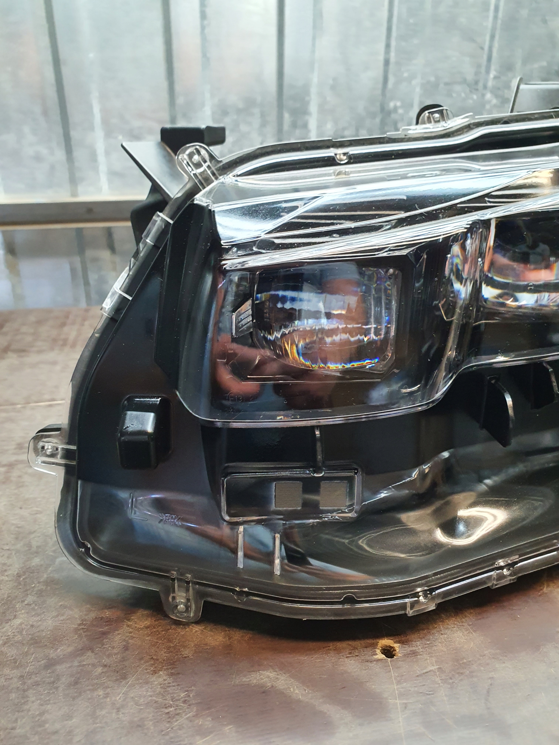 LAMPA PRZÓD LEWA FULL LED TOYOTA PRIUS PRIME Strona zabudowy lewa