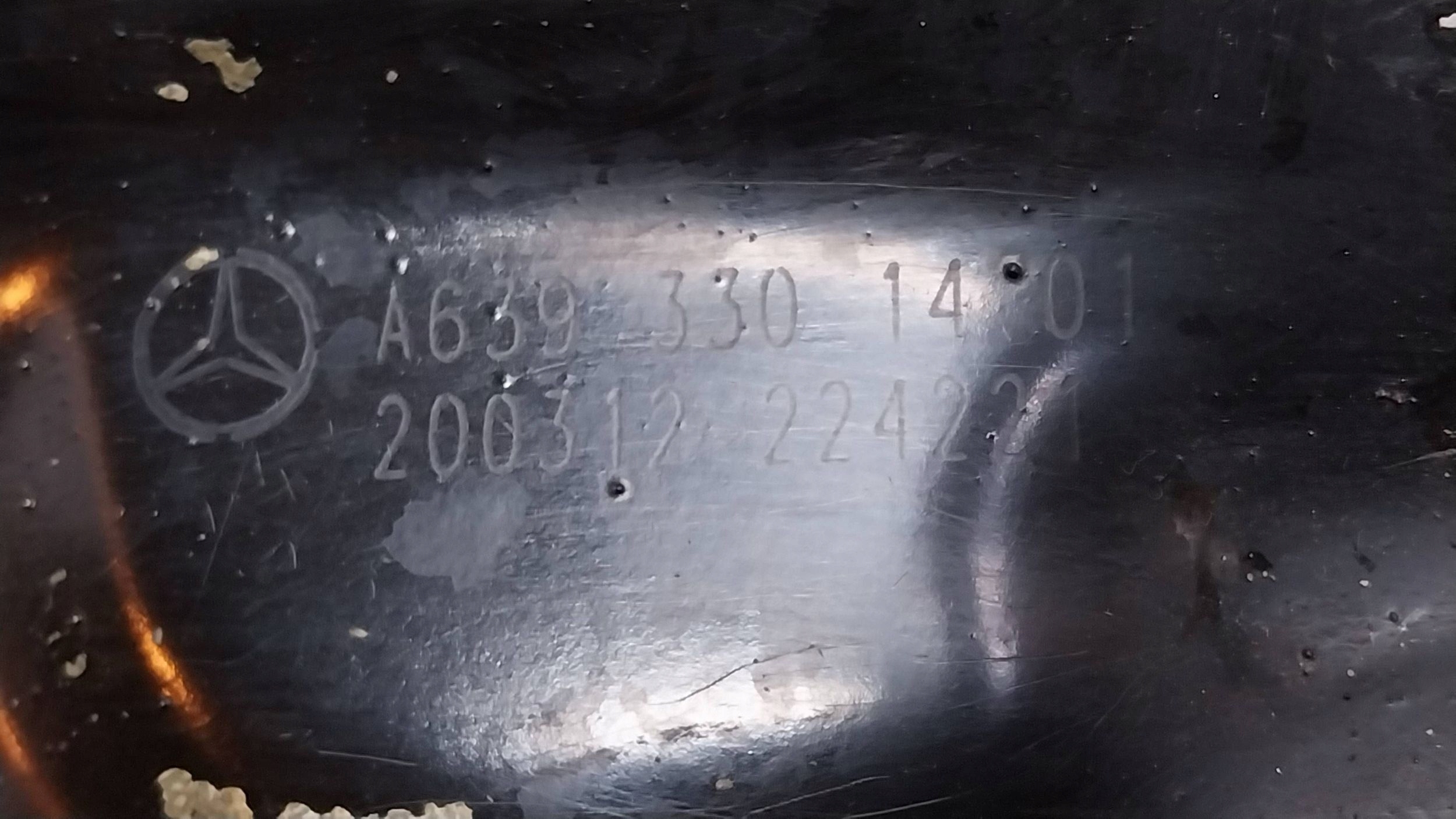 arm left front A6393301401 MERCEDES VITO W639