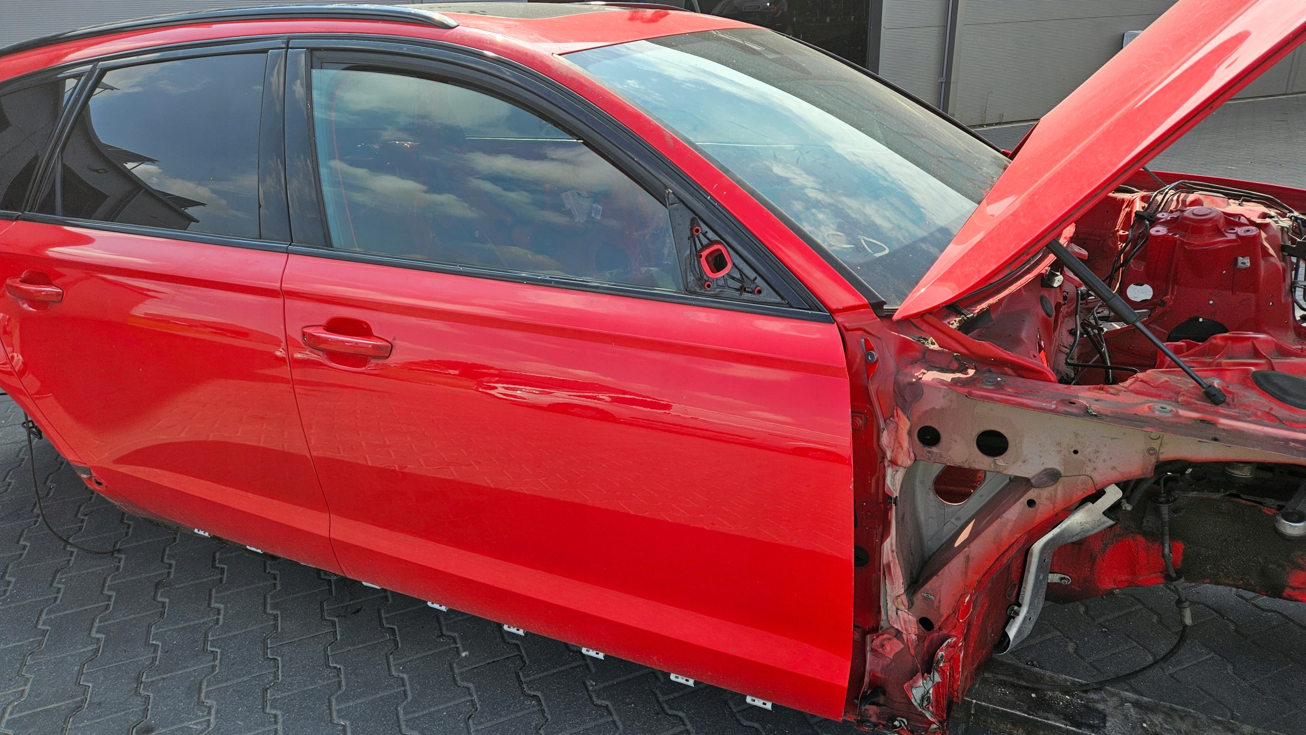 AUDI RS6 C7 door front right LZ3M