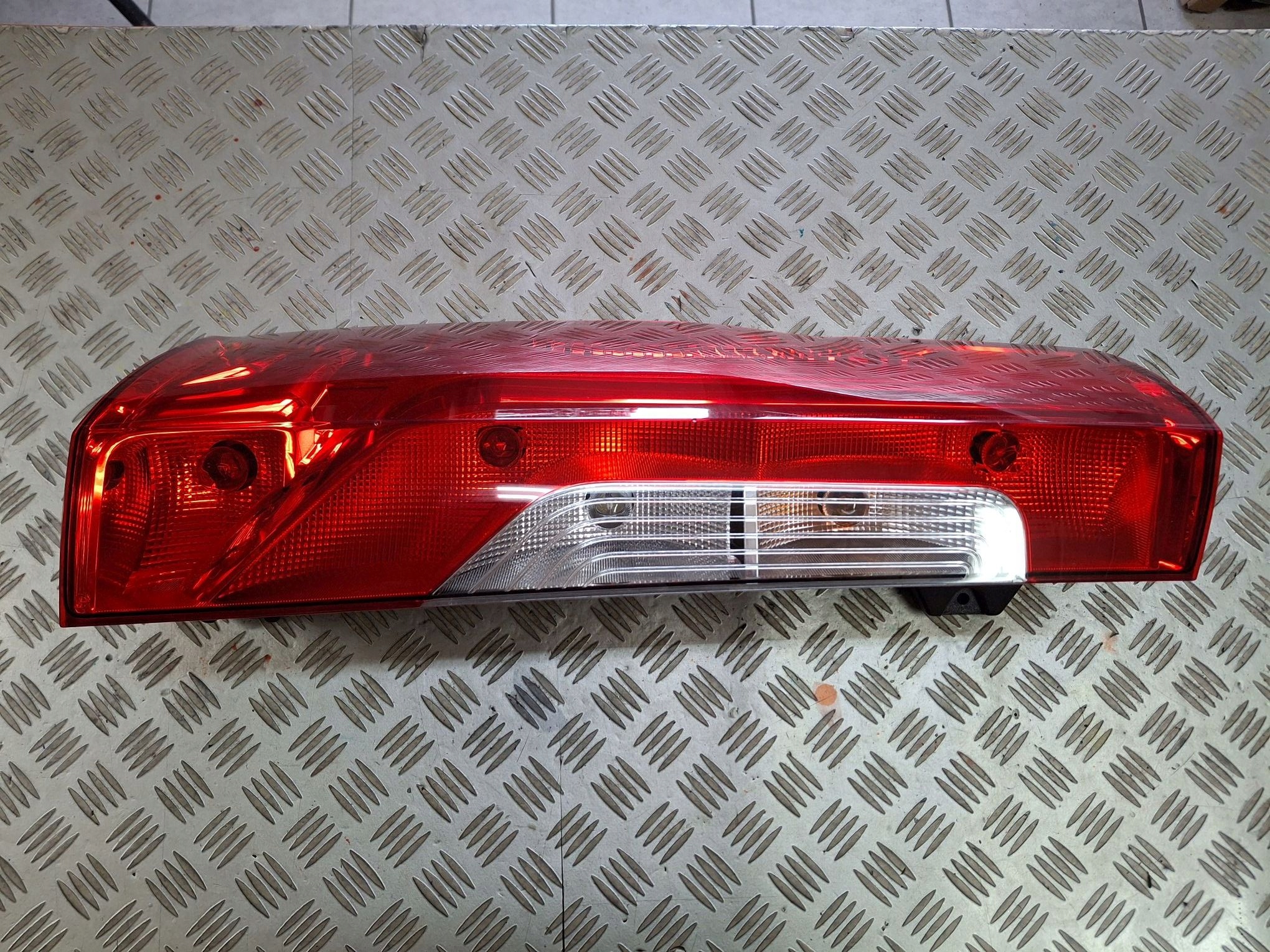light rear left MERCEDES SPRINTER W910 W907 2018R->