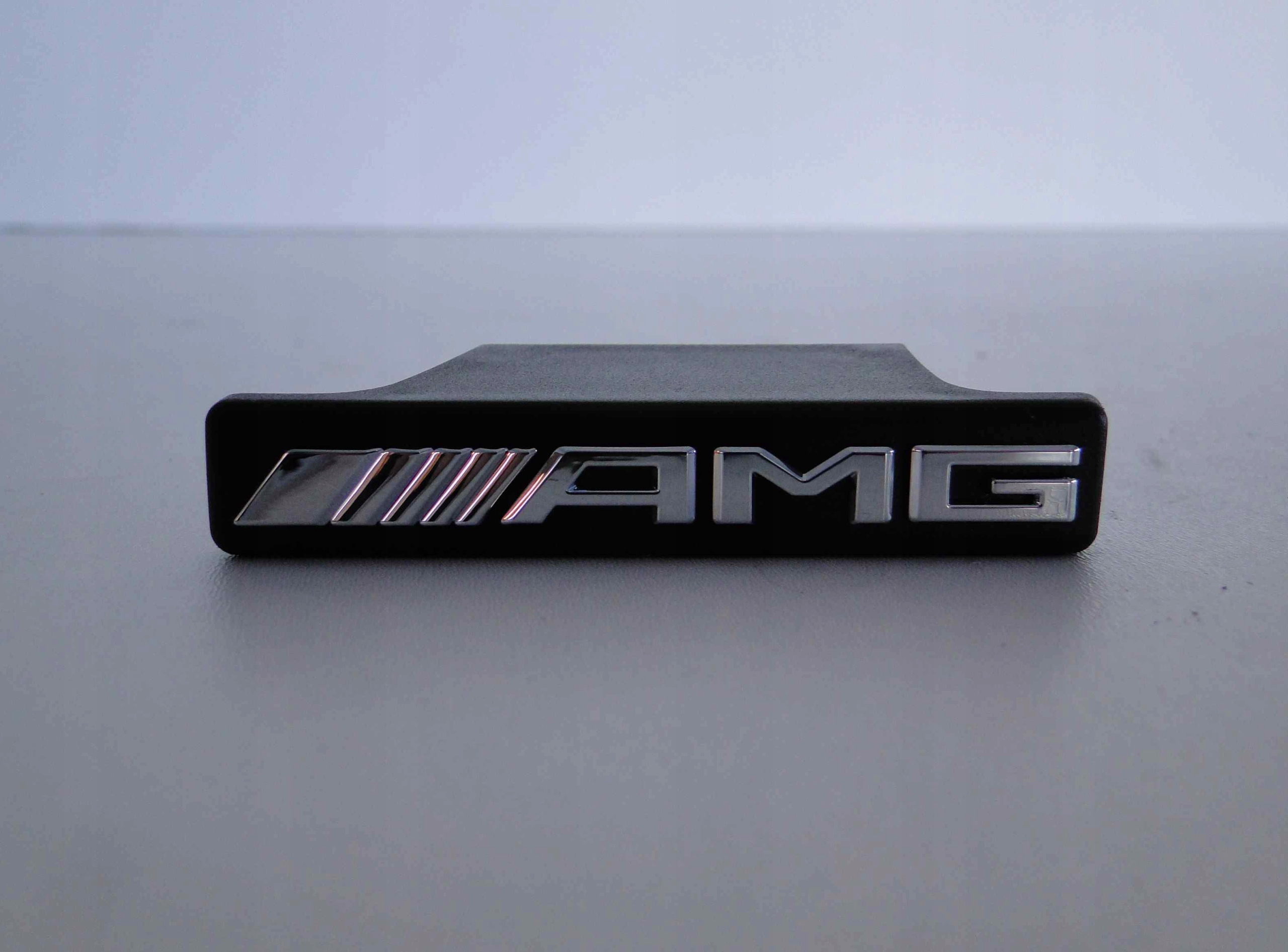 MERCEDES GLE W167 167 EMBLEMAT ZNACZEK AMG W GRILL Marka Mercedes-Benz