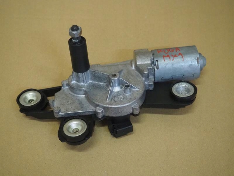 MECHANIZM WYCIERACZKI KLAPY FORD KUGA MK1