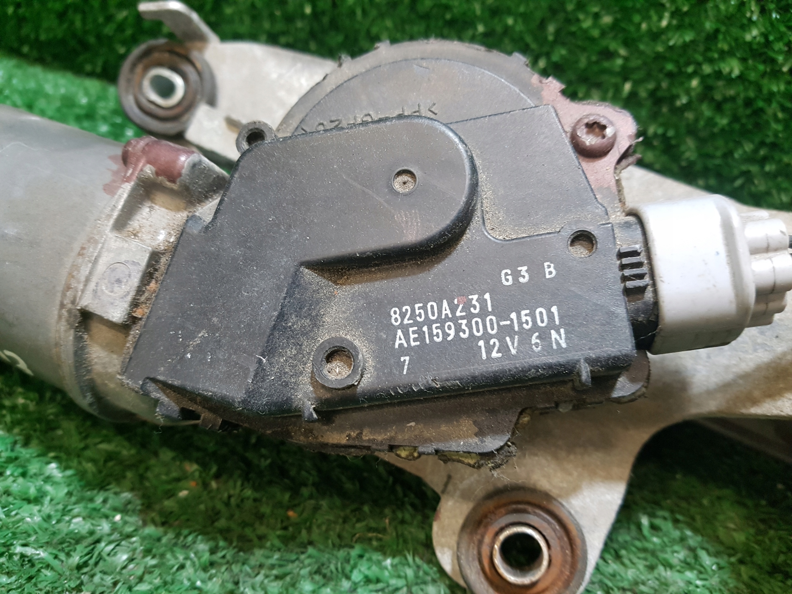 wiper mechanism front MITSUBISHI COLT AE159300-1501