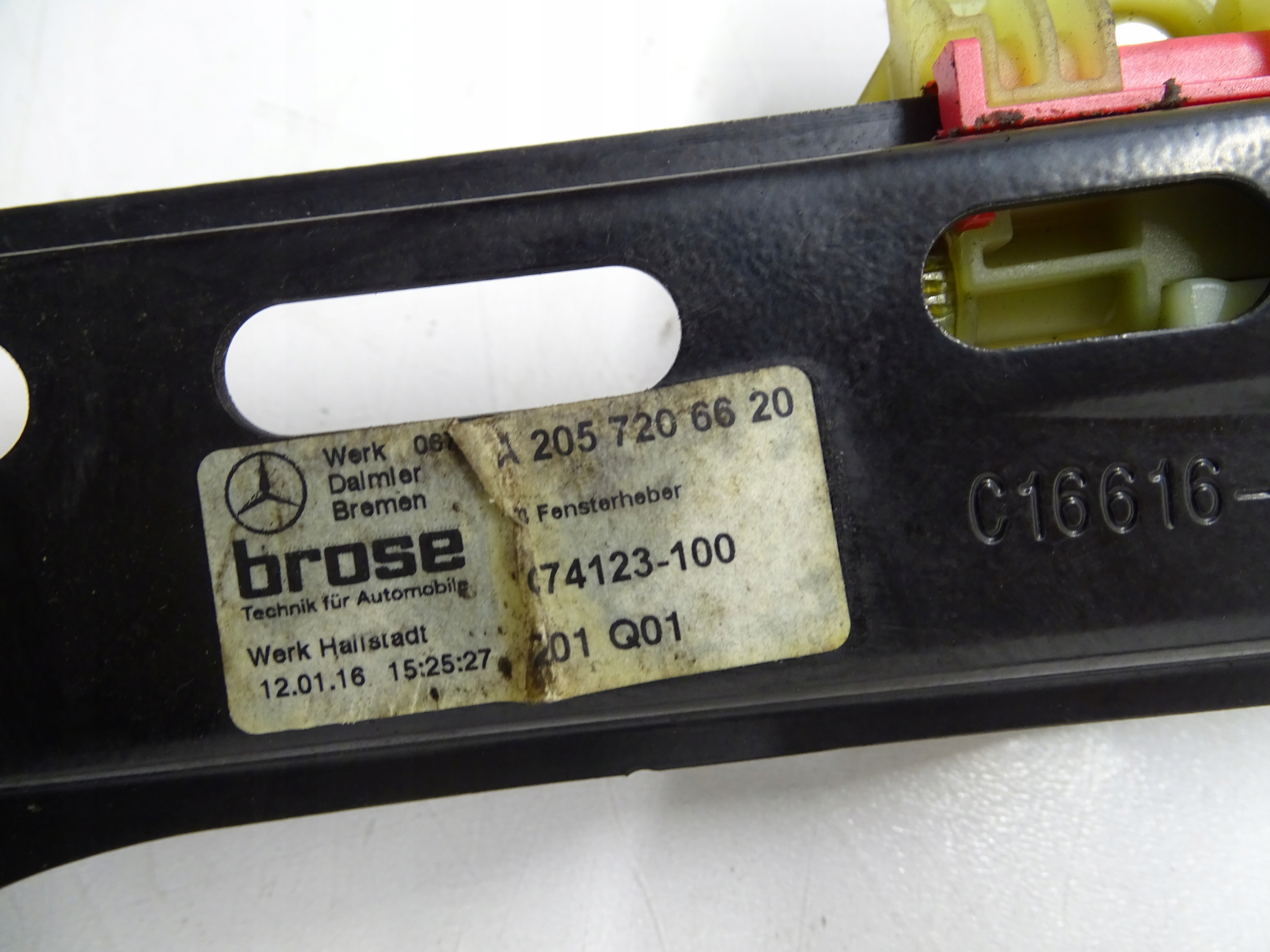 mechanism window regulator right front MERCEDES W205 A2057206620