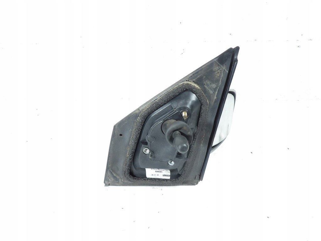 TOYOTA YARIS and mirror right manually